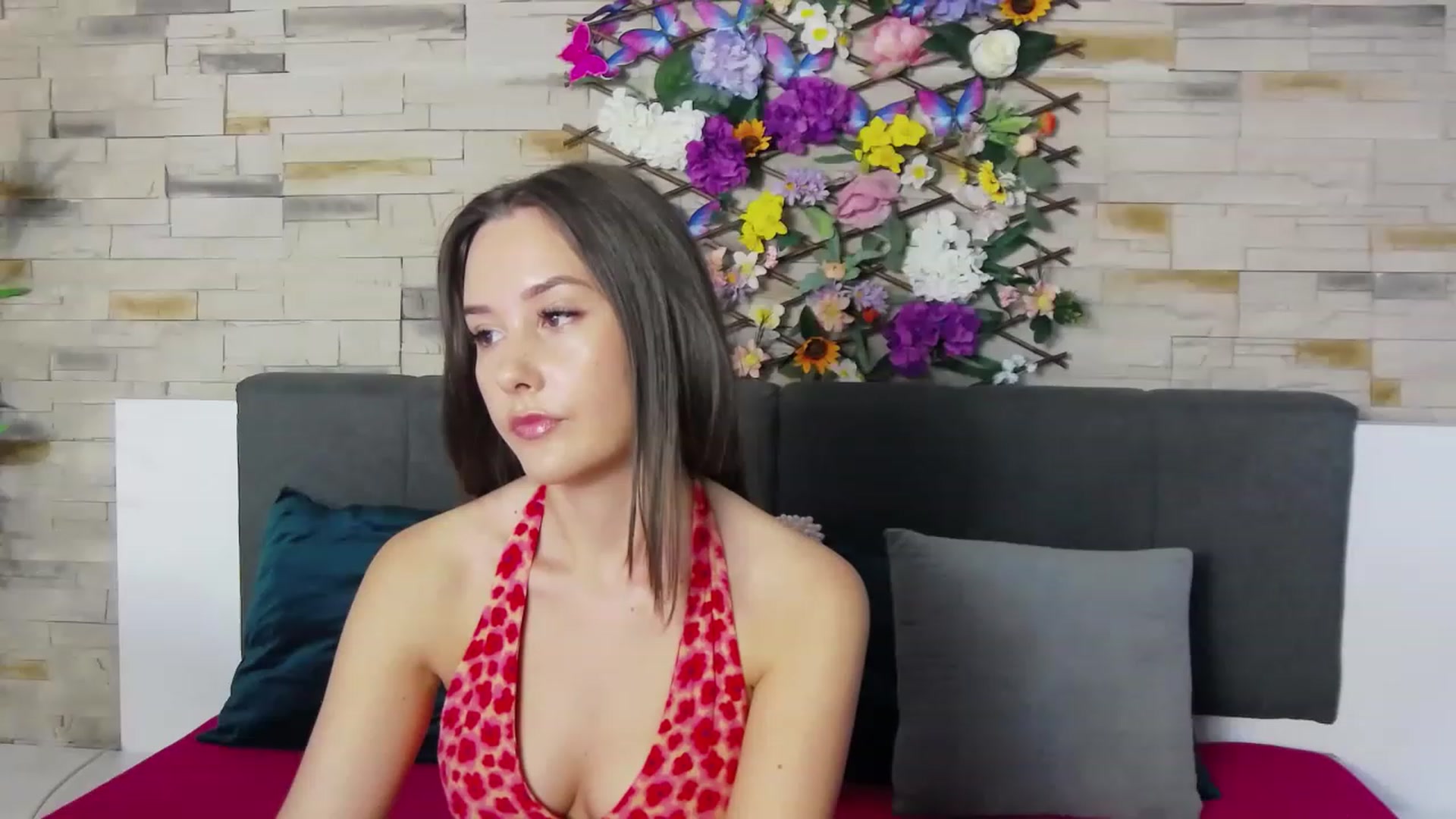 Gallery image thumbnail from Radiance's myfreecams stream on, 07/07/2023, 13:33 image 9 of 20