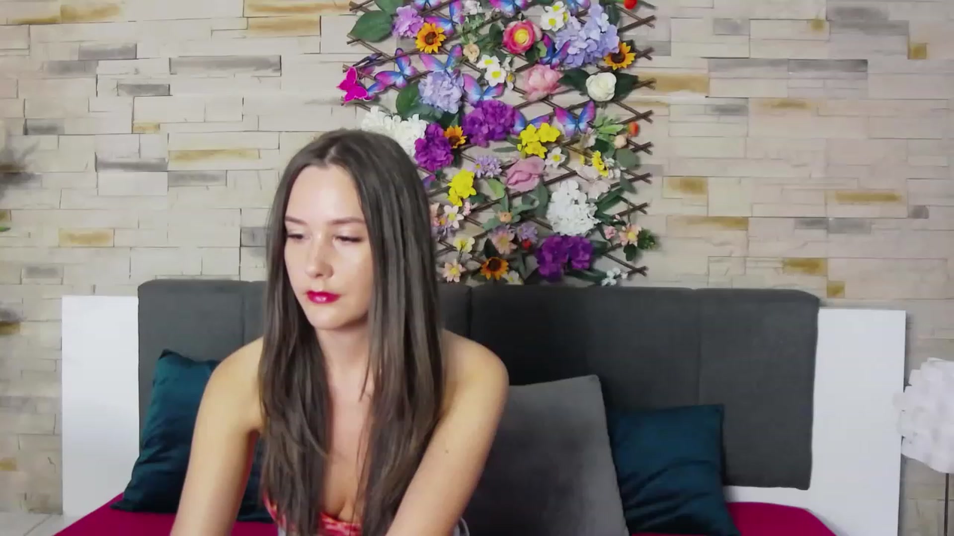 Gallery image thumbnail from Radiance's myfreecams stream on, 07/07/2023, 18:12 image 6 of 20