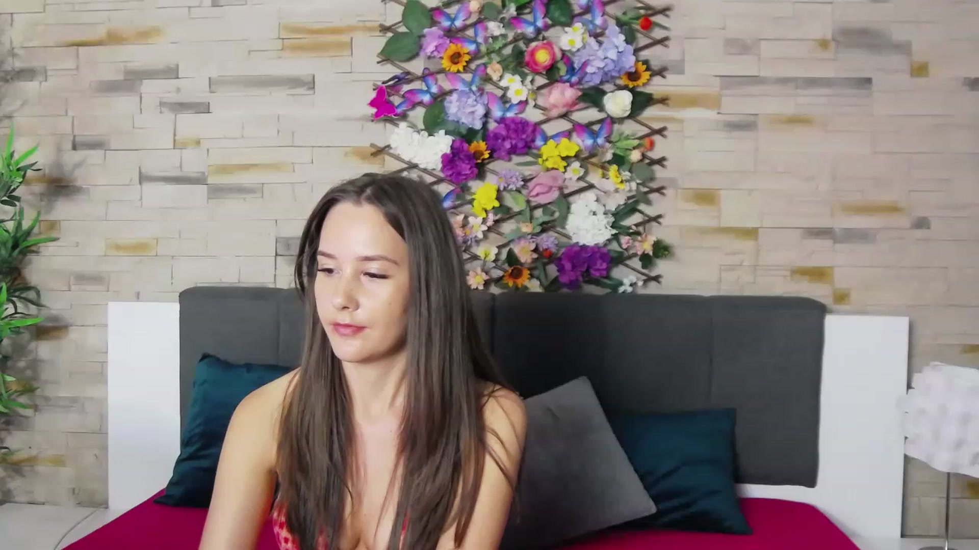 Gallery image thumbnail from Radiance's myfreecams stream on, 07/07/2023, 19:48 image 10 of 20