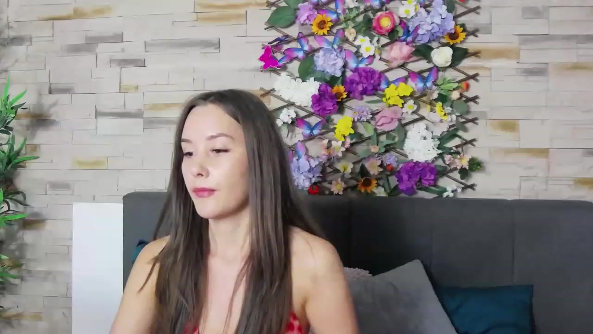 Gallery image thumbnail from Radiance's myfreecams stream on, 07/07/2023, 19:48 image 9 of 20