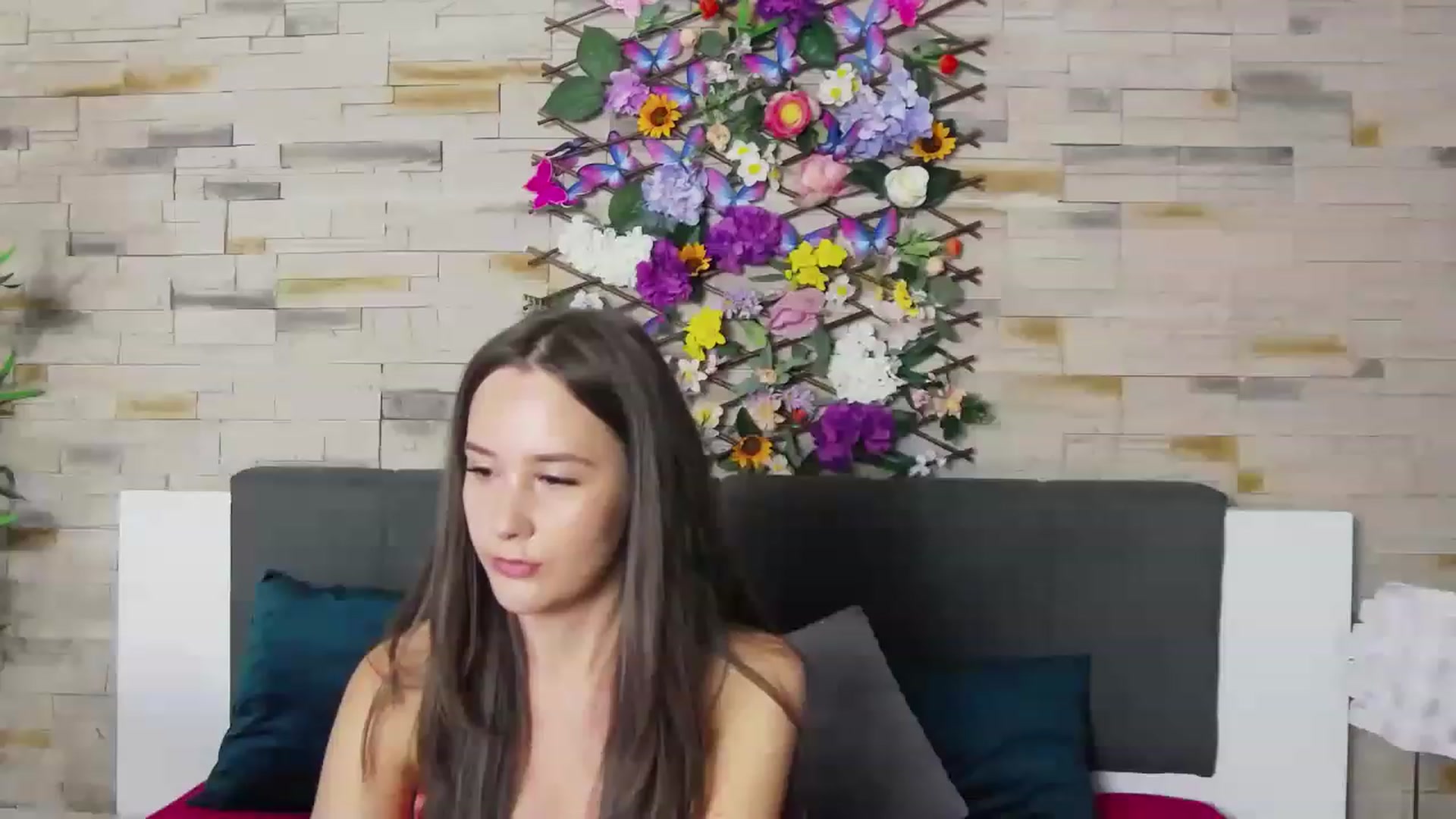 Gallery image thumbnail from Radiance's myfreecams stream on, 07/07/2023, 19:48 image 17 of 20