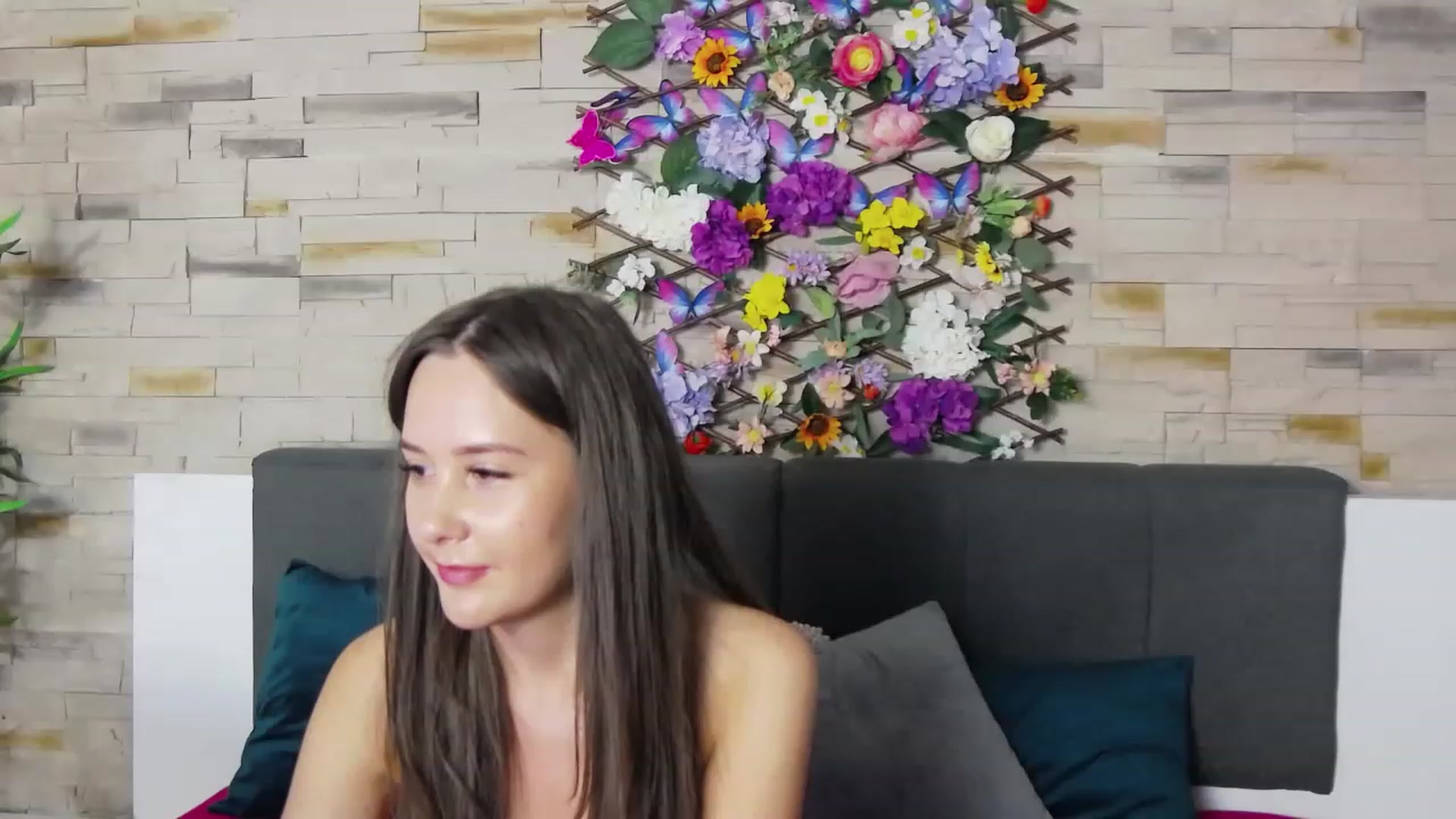 Gallery image thumbnail from Radiance's myfreecams stream on, 07/07/2023, 19:48 image 4 of 20