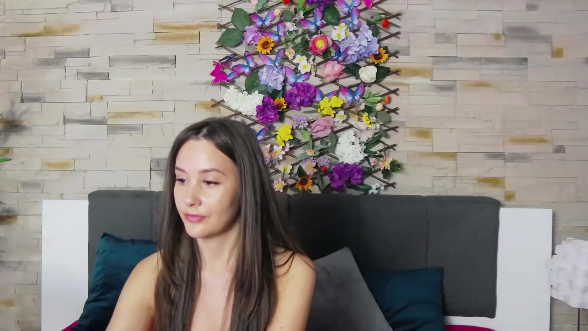 Gallery image thumbnail from Radiance's myfreecams stream on, 07/07/2023, 19:48 image 15 of 20