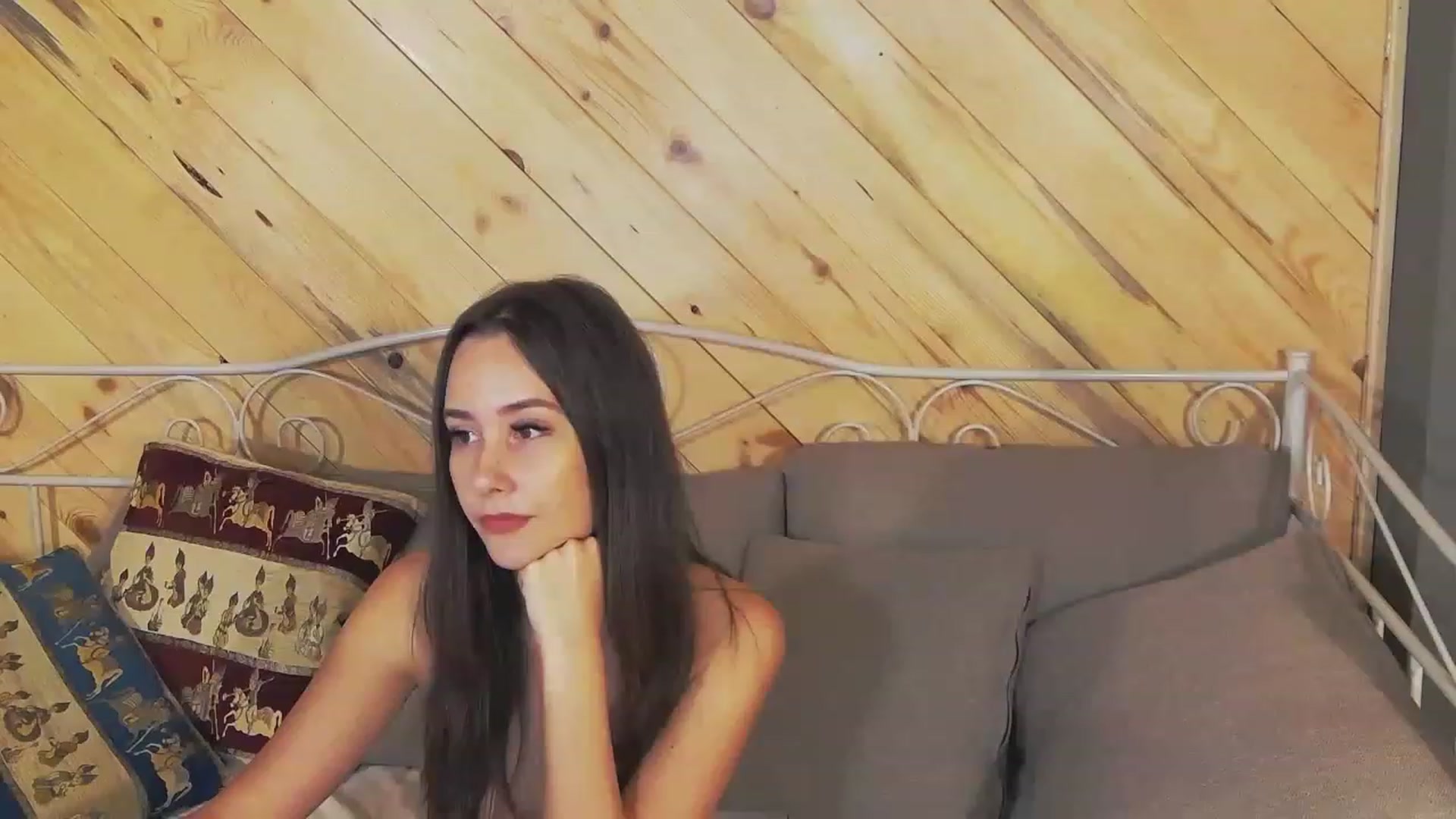 Gallery image thumbnail from Radiance's myfreecams stream on, 08/21/2023, 19:11 image 18 of 20