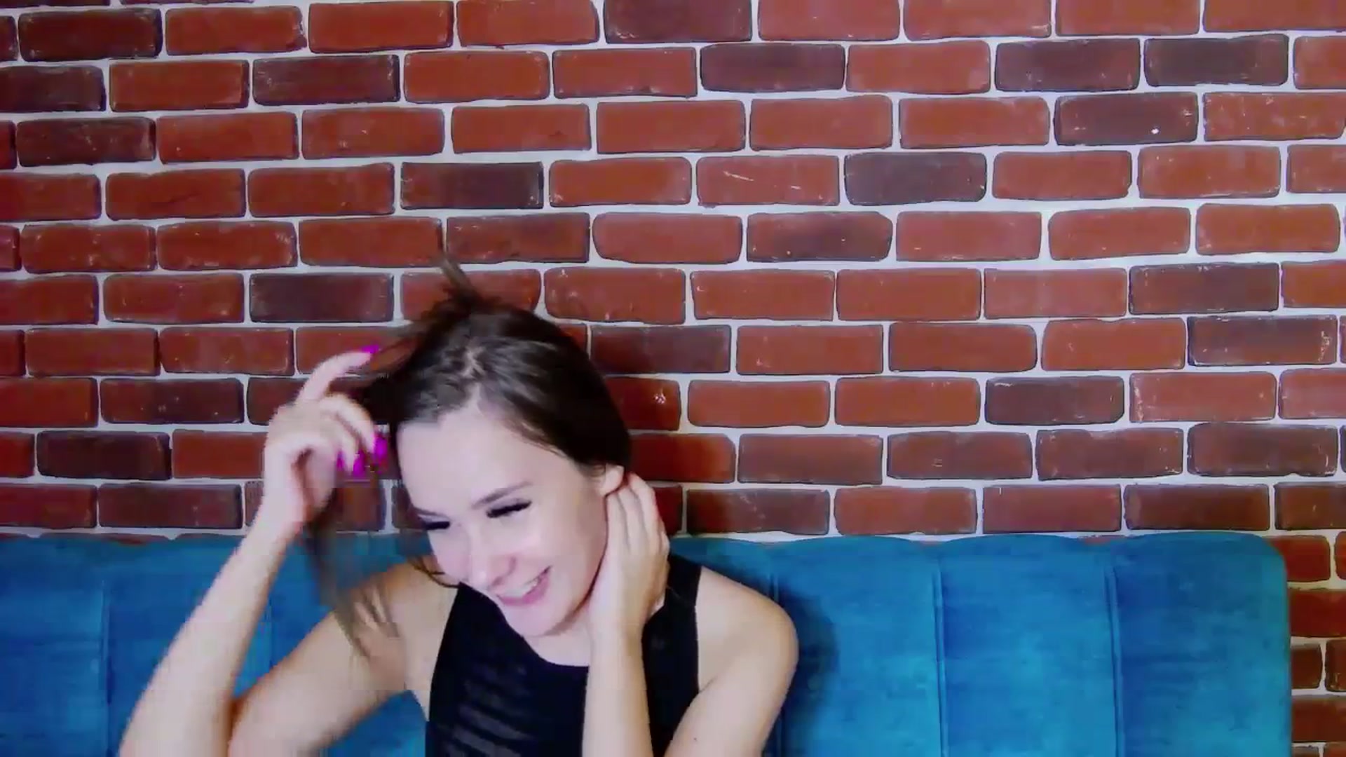 Gallery image thumbnail from Radiance's myfreecams stream on, 09/06/2023, 19:41 image 2 of 20