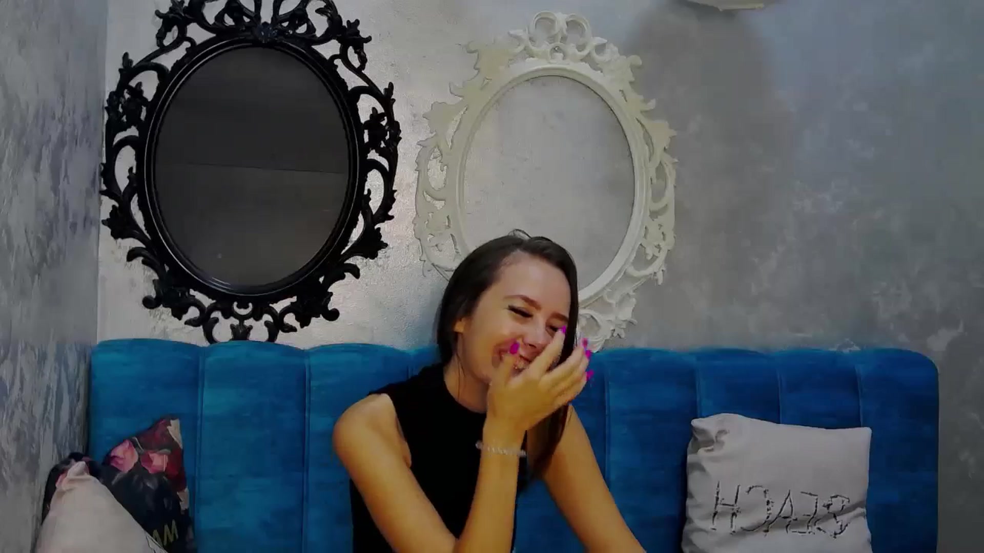 Gallery image thumbnail from Radiance's myfreecams stream on, 09/11/2023, 17:37 image 5 of 20