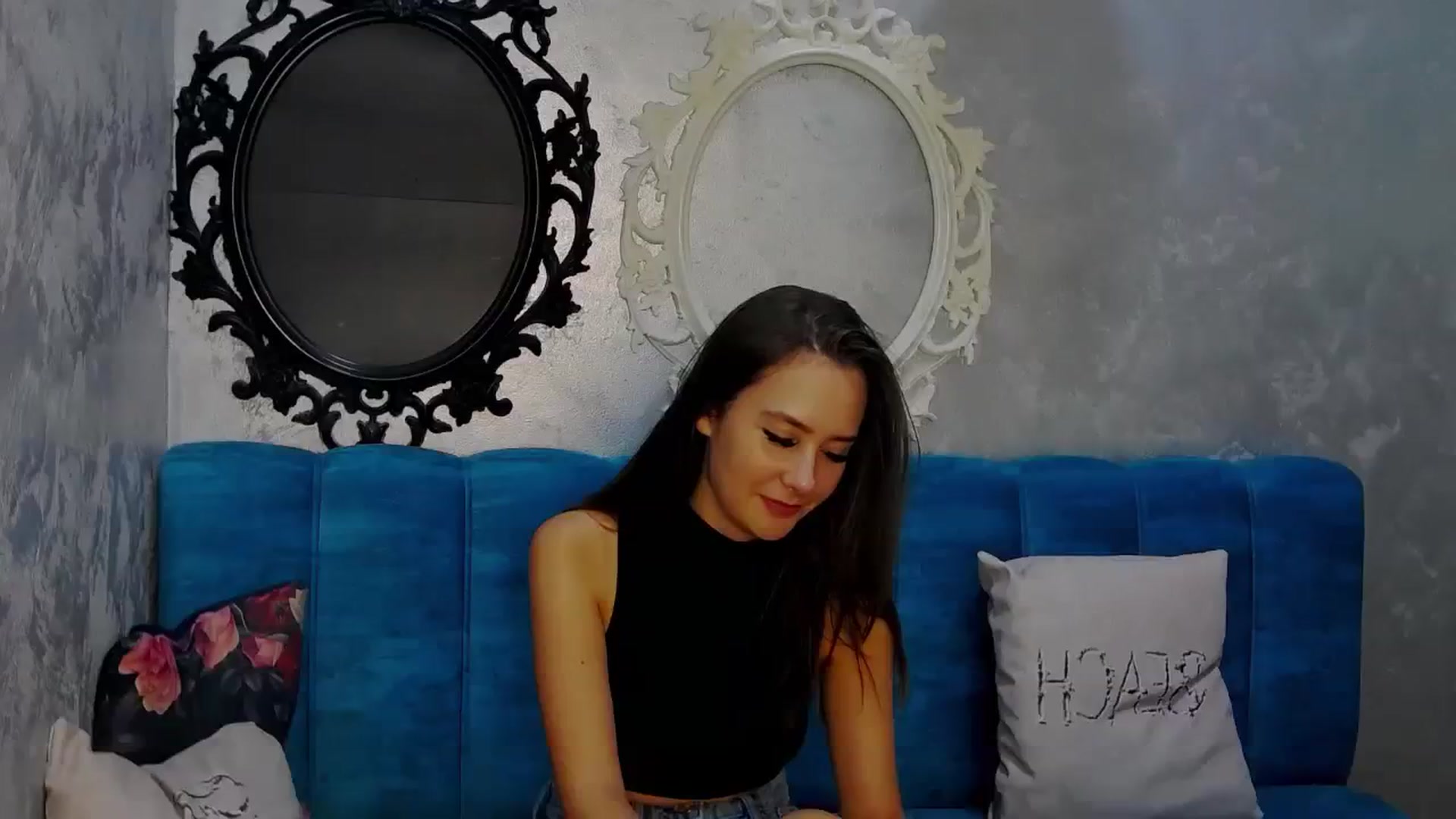 Gallery image thumbnail from Radiance's myfreecams stream on, 09/11/2023, 19:40 image 2 of 20