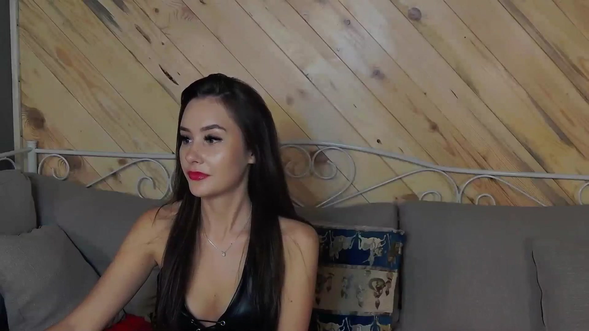 Gallery image thumbnail from Radiance's myfreecams stream on, 09/26/2023, 16:31 image 7 of 20