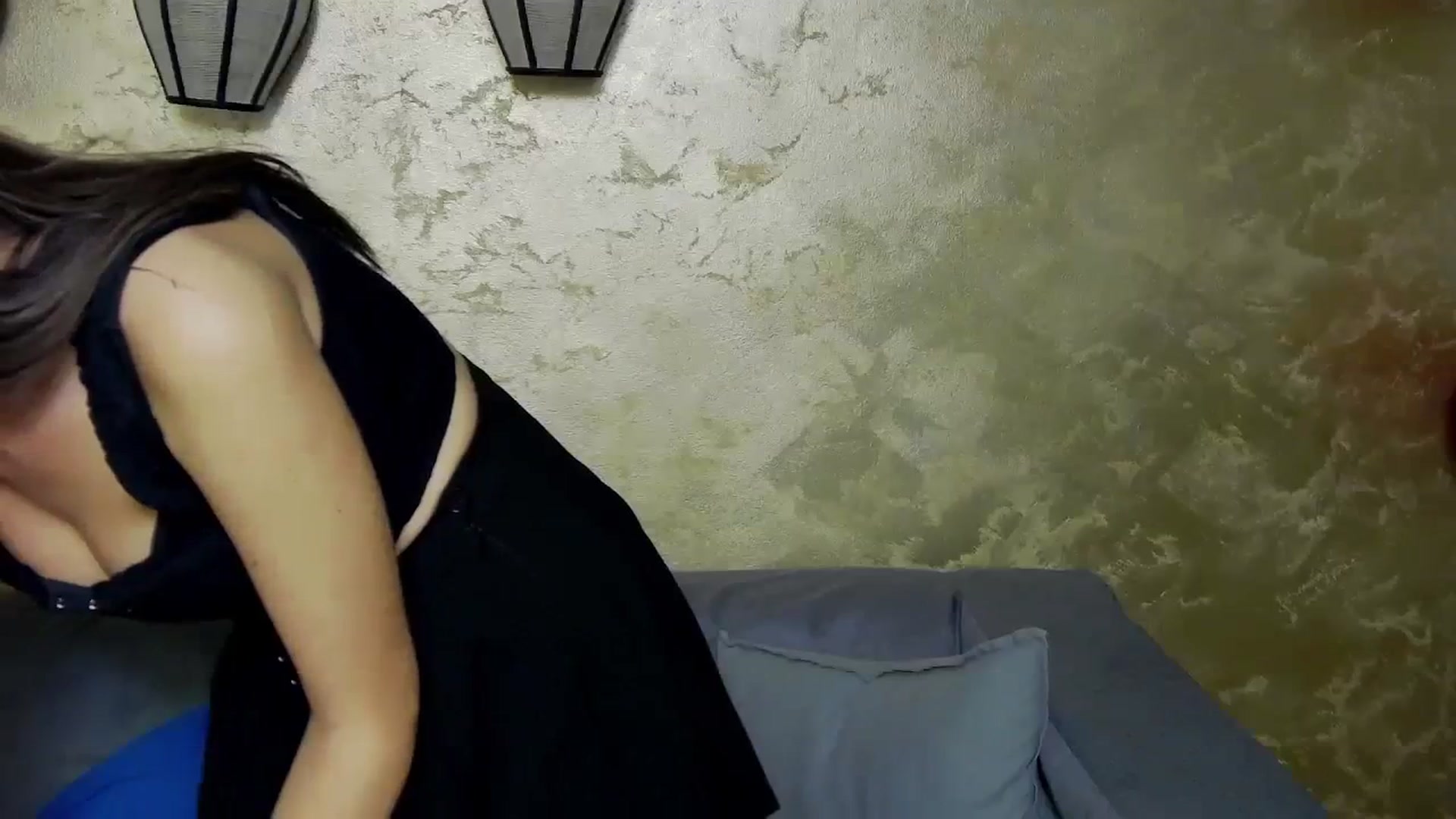Gallery image thumbnail from Radiance's myfreecams stream on, 09/29/2023, 19:38 image 6 of 20