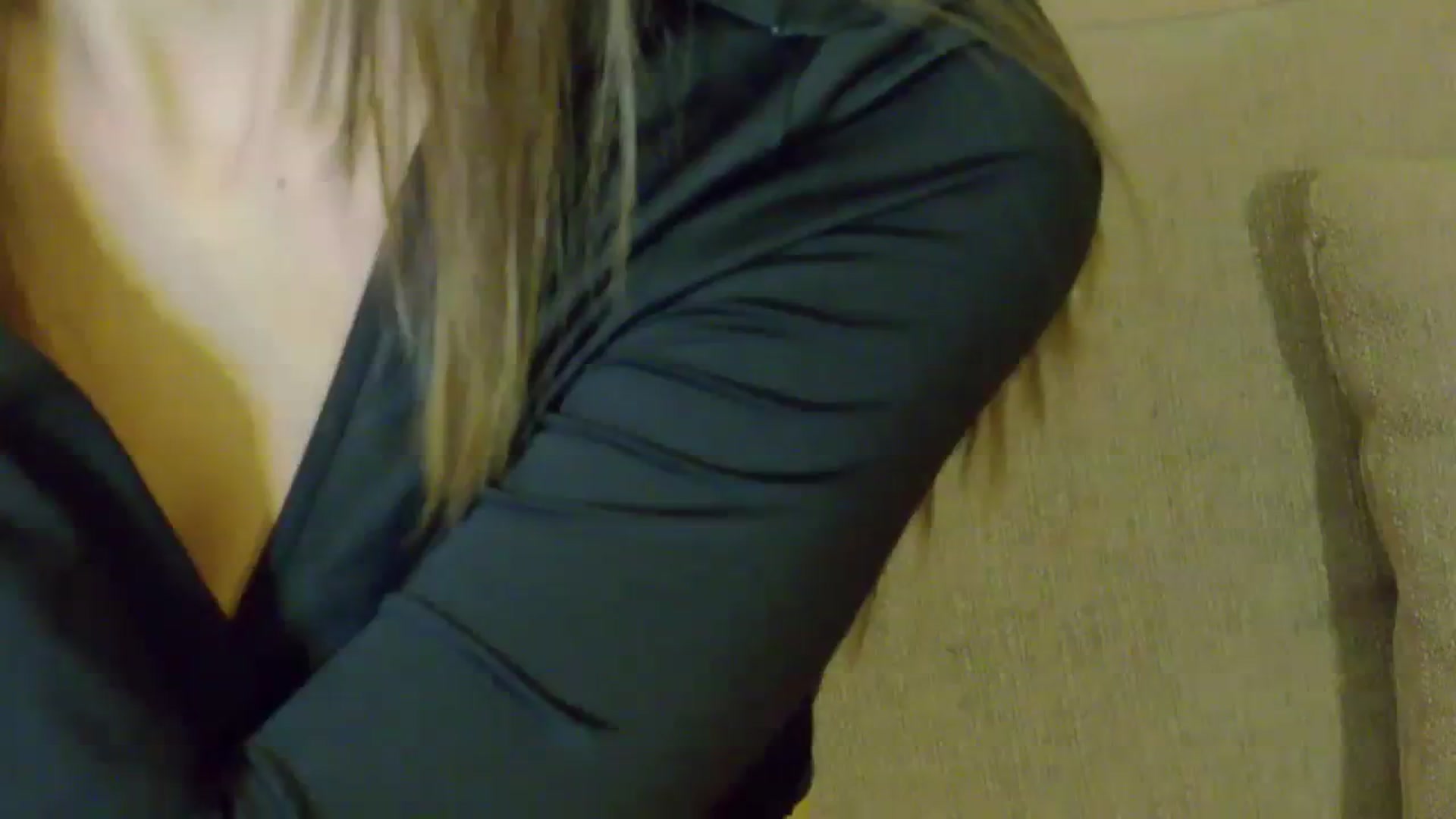 Gallery image thumbnail from Radiance's myfreecams stream on, 10/03/2023, 18:08 image 15 of 20
