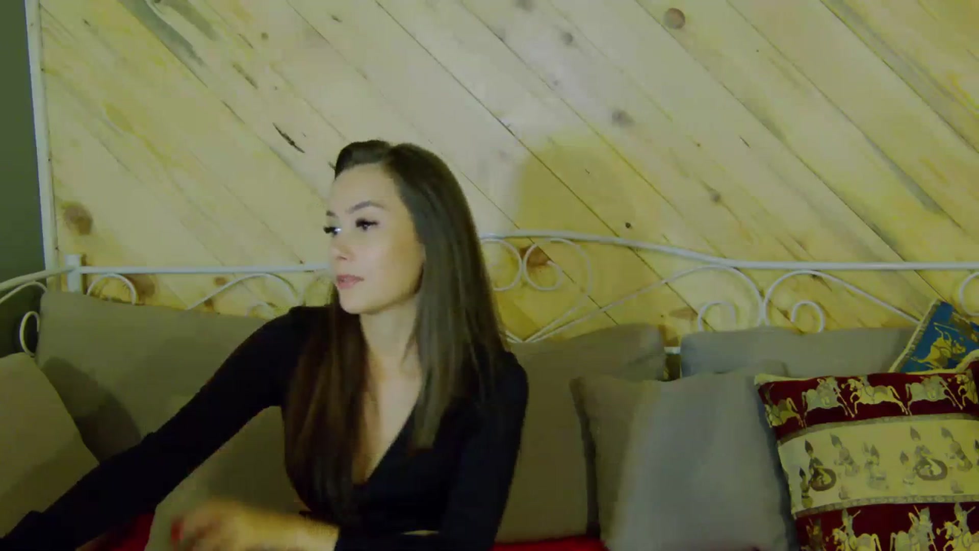 Gallery image thumbnail from Radiance's myfreecams stream on, 10/03/2023, 19:14 image 4 of 20