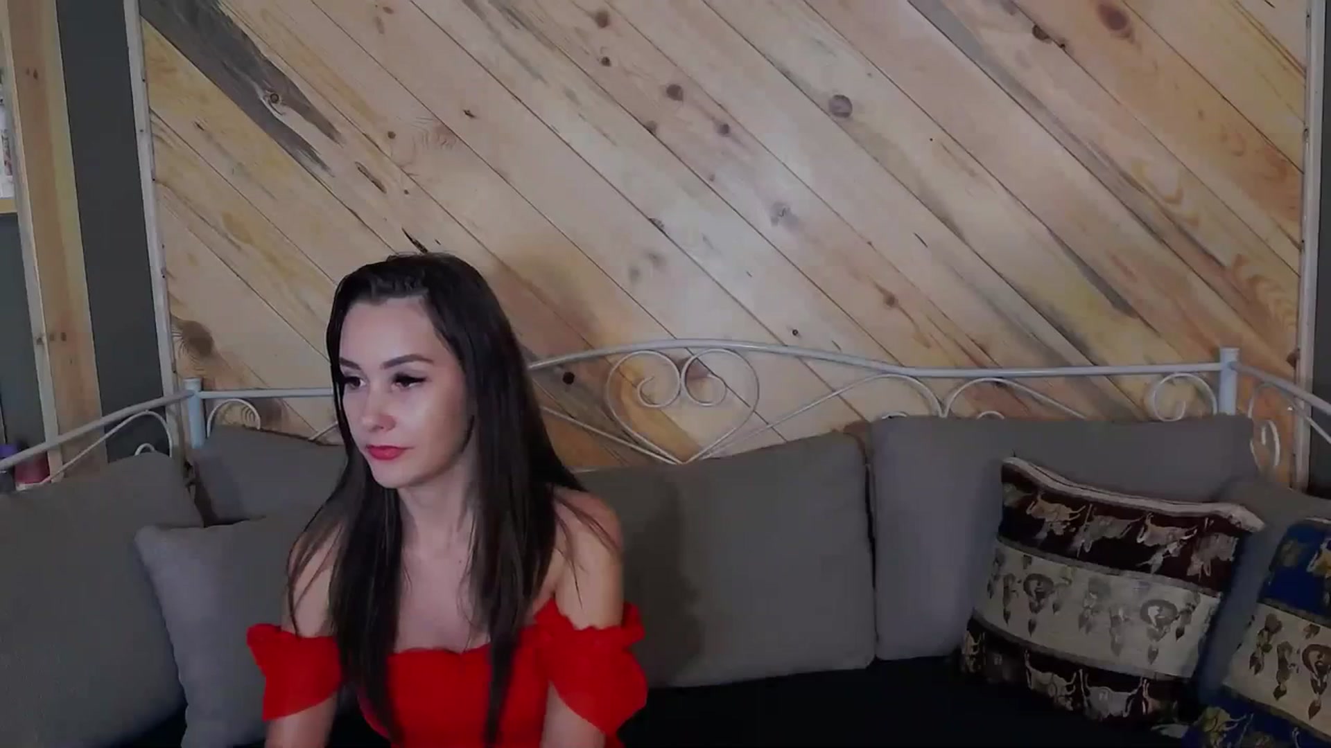 Gallery image thumbnail from Radiance's myfreecams stream on, 10/04/2023, 17:55 image 2 of 20