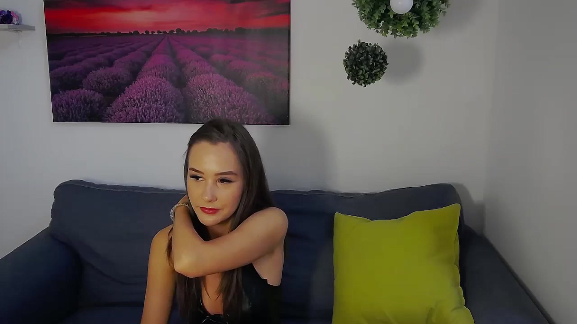 Gallery image thumbnail from Radiance's myfreecams stream on, 10/05/2023, 14:52 image 17 of 20