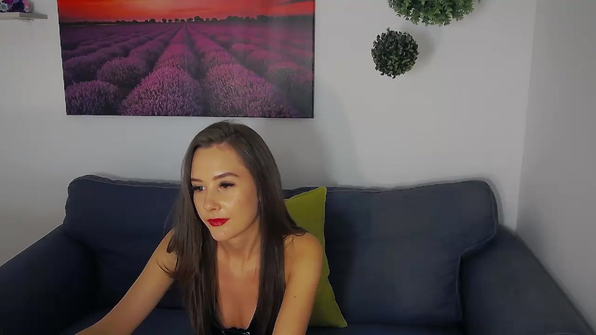 Gallery image thumbnail from Radiance's myfreecams stream on, 10/05/2023, 16:46 image 17 of 20