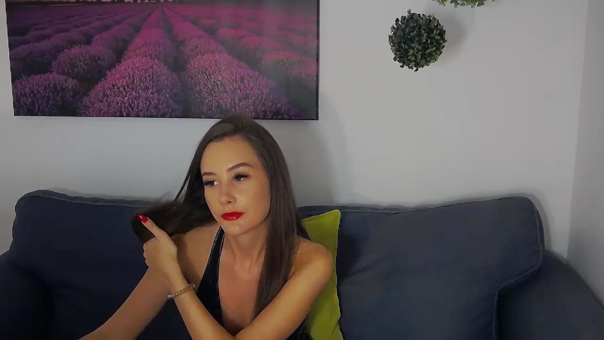 Gallery image thumbnail from Radiance's myfreecams stream on, 10/05/2023, 16:46 image 12 of 20