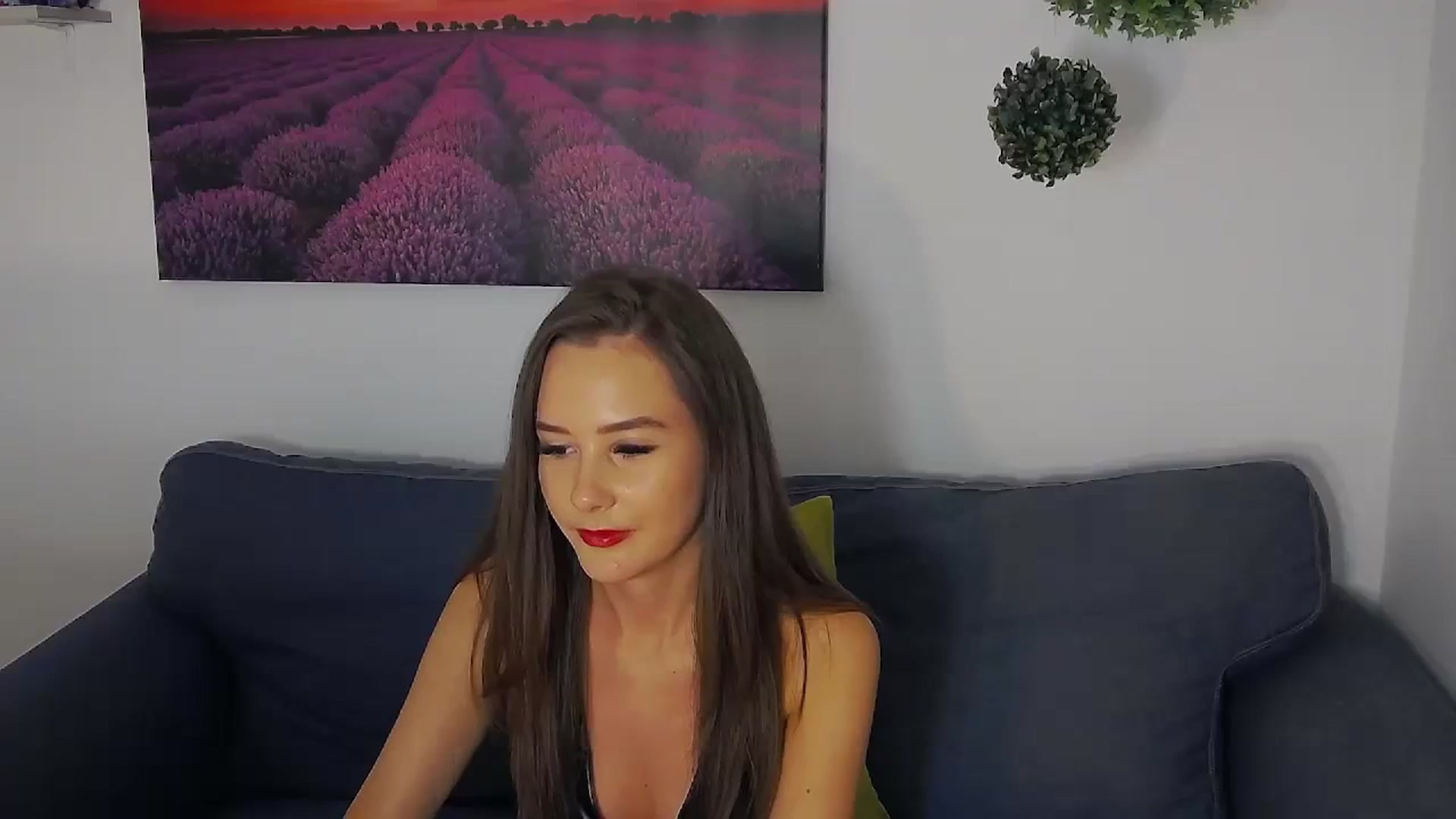 Gallery image thumbnail from Radiance's myfreecams stream on, 10/05/2023, 17:29 image 6 of 20