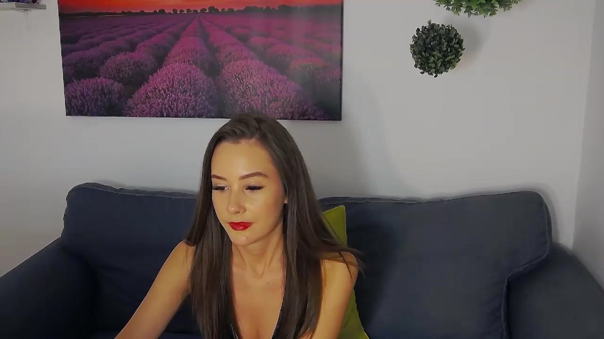 Gallery image thumbnail from Radiance's myfreecams stream on, 10/05/2023, 17:29 image 5 of 20