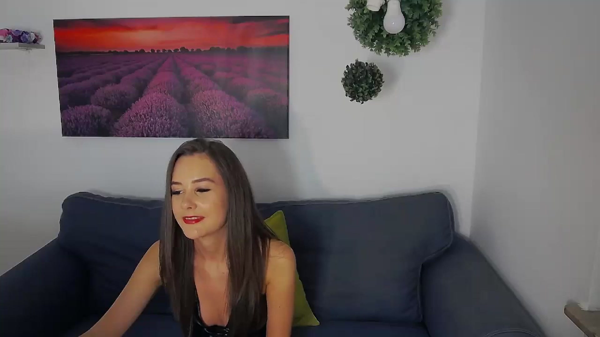 Gallery image thumbnail from Radiance's myfreecams stream on, 10/05/2023, 17:29 image 10 of 20