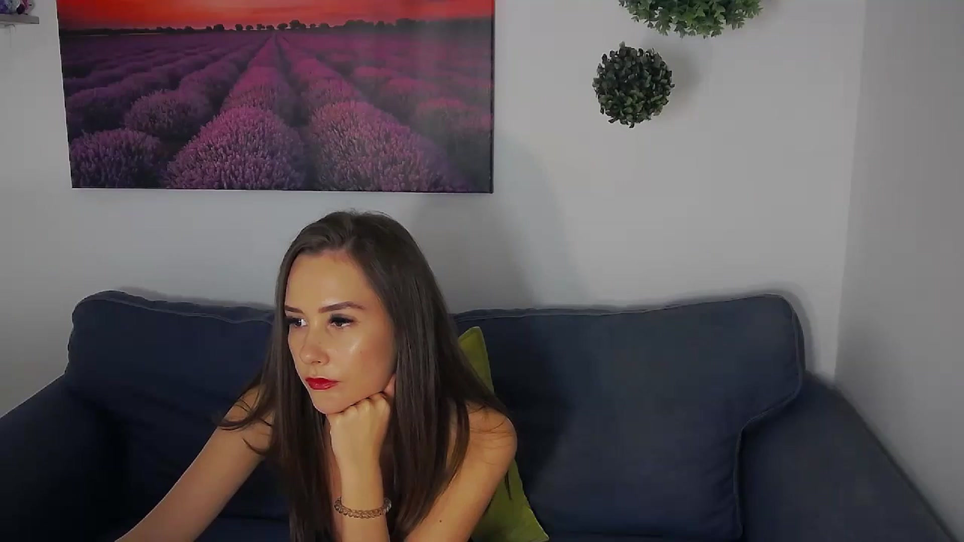 Gallery image thumbnail from Radiance's myfreecams stream on, 10/05/2023, 17:29 image 17 of 20