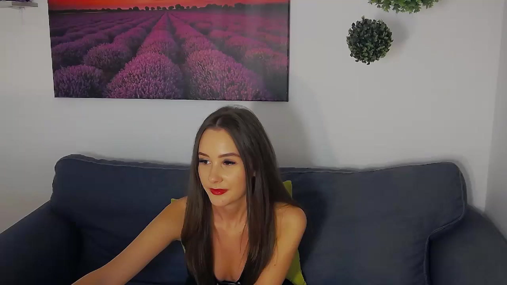 Gallery image thumbnail from Radiance's myfreecams stream on, 10/05/2023, 17:29 image 3 of 20
