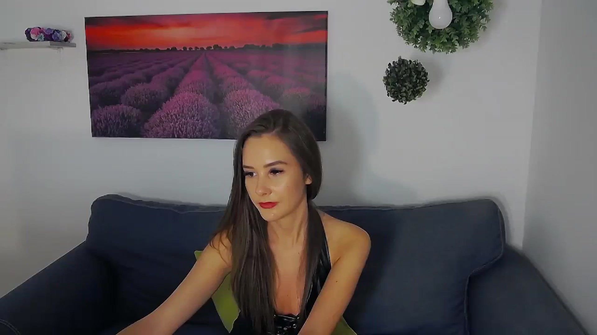 Gallery image thumbnail from Radiance's myfreecams stream on, 10/05/2023, 18:18 image 19 of 20