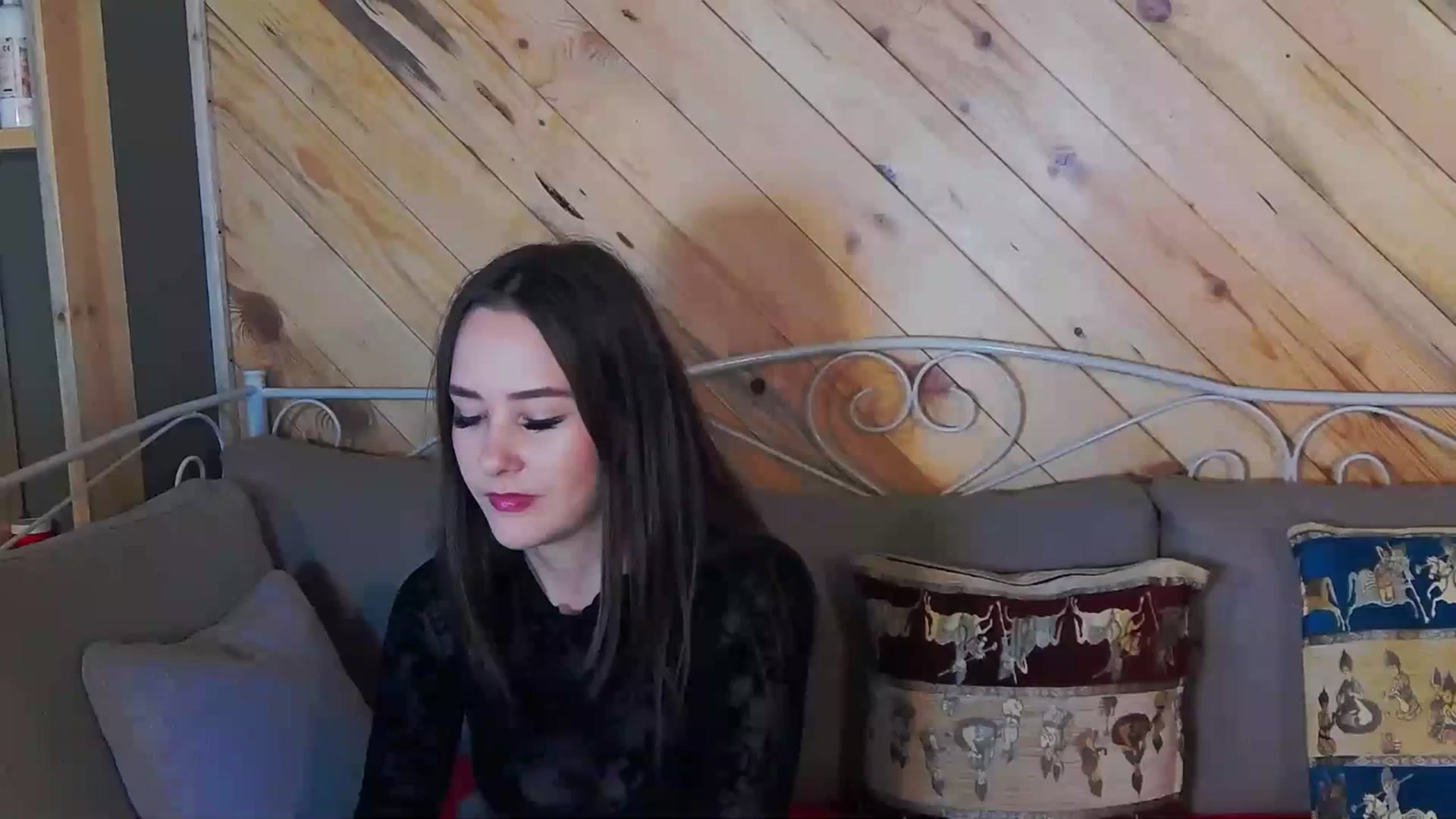 Gallery image thumbnail from Radiance's myfreecams stream on, 10/11/2023, 13:04 image 2 of 20