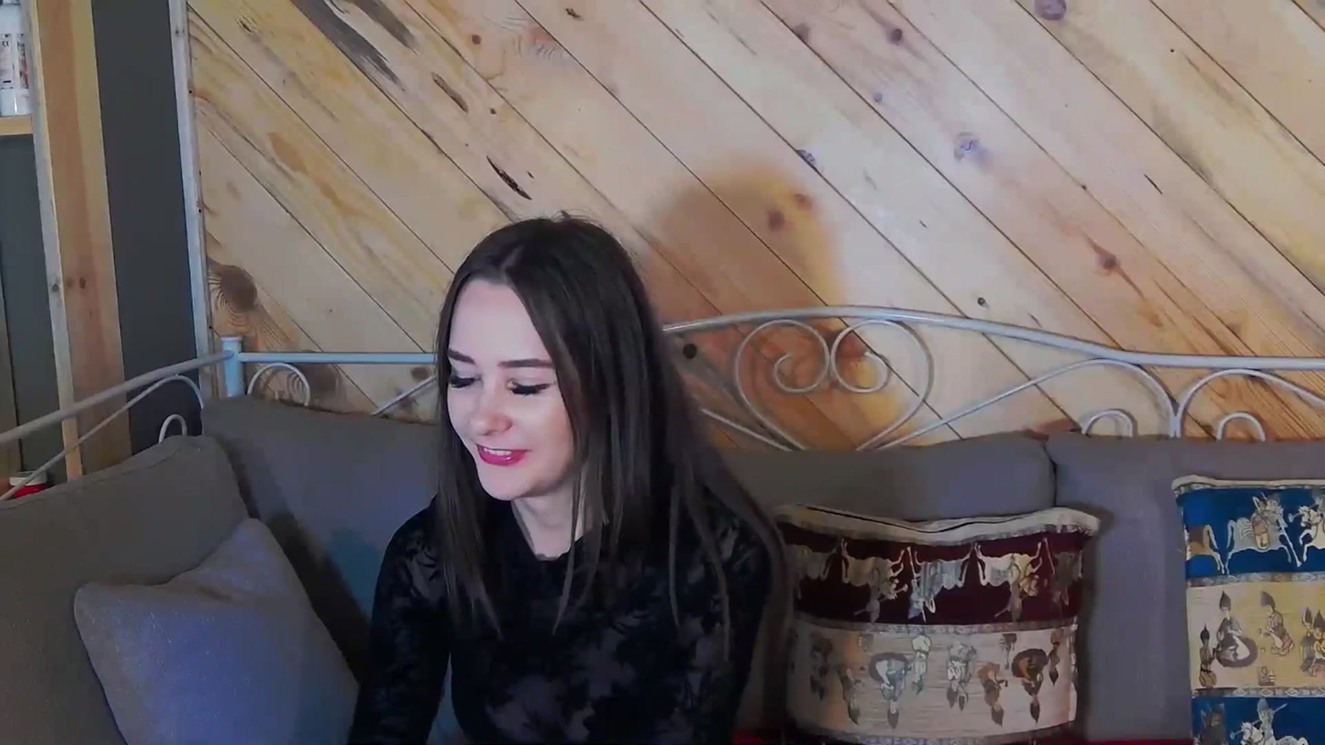 Gallery image thumbnail from Radiance's myfreecams stream on, 10/11/2023, 13:04 image 17 of 20