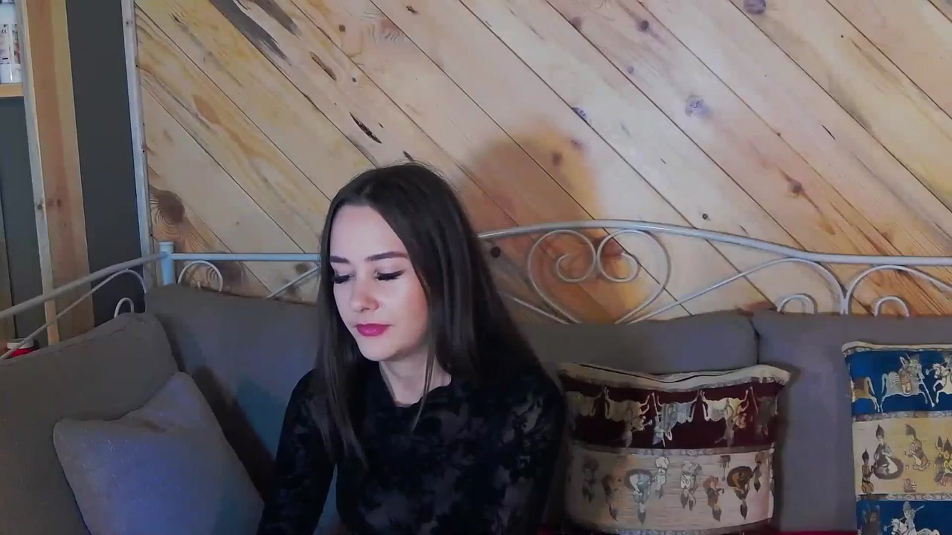 Gallery image thumbnail from Radiance's myfreecams stream on, 10/11/2023, 13:04 image 16 of 20