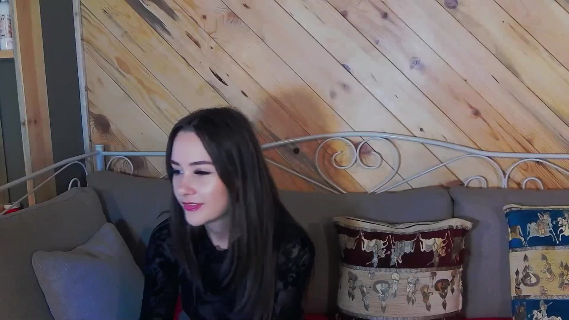 Gallery image thumbnail from Radiance's myfreecams stream on, 10/11/2023, 13:04 image 6 of 20