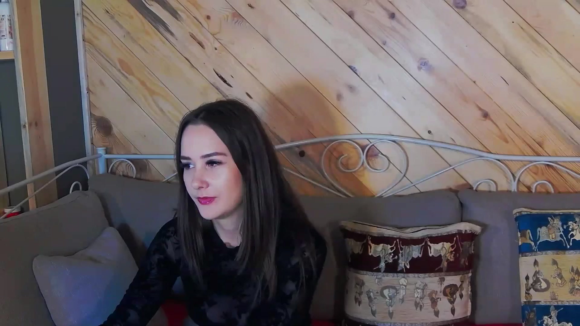 Gallery image thumbnail from Radiance's myfreecams stream on, 10/11/2023, 13:04 image 3 of 20