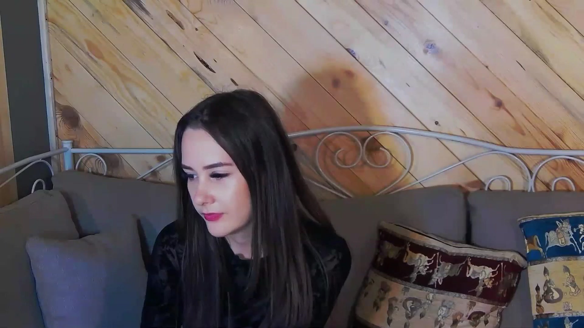 Gallery image thumbnail from Radiance's myfreecams stream on, 10/11/2023, 15:24 image 11 of 20