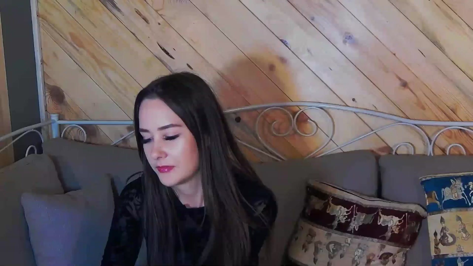 Gallery image thumbnail from Radiance's myfreecams stream on, 10/11/2023, 15:24 image 9 of 20
