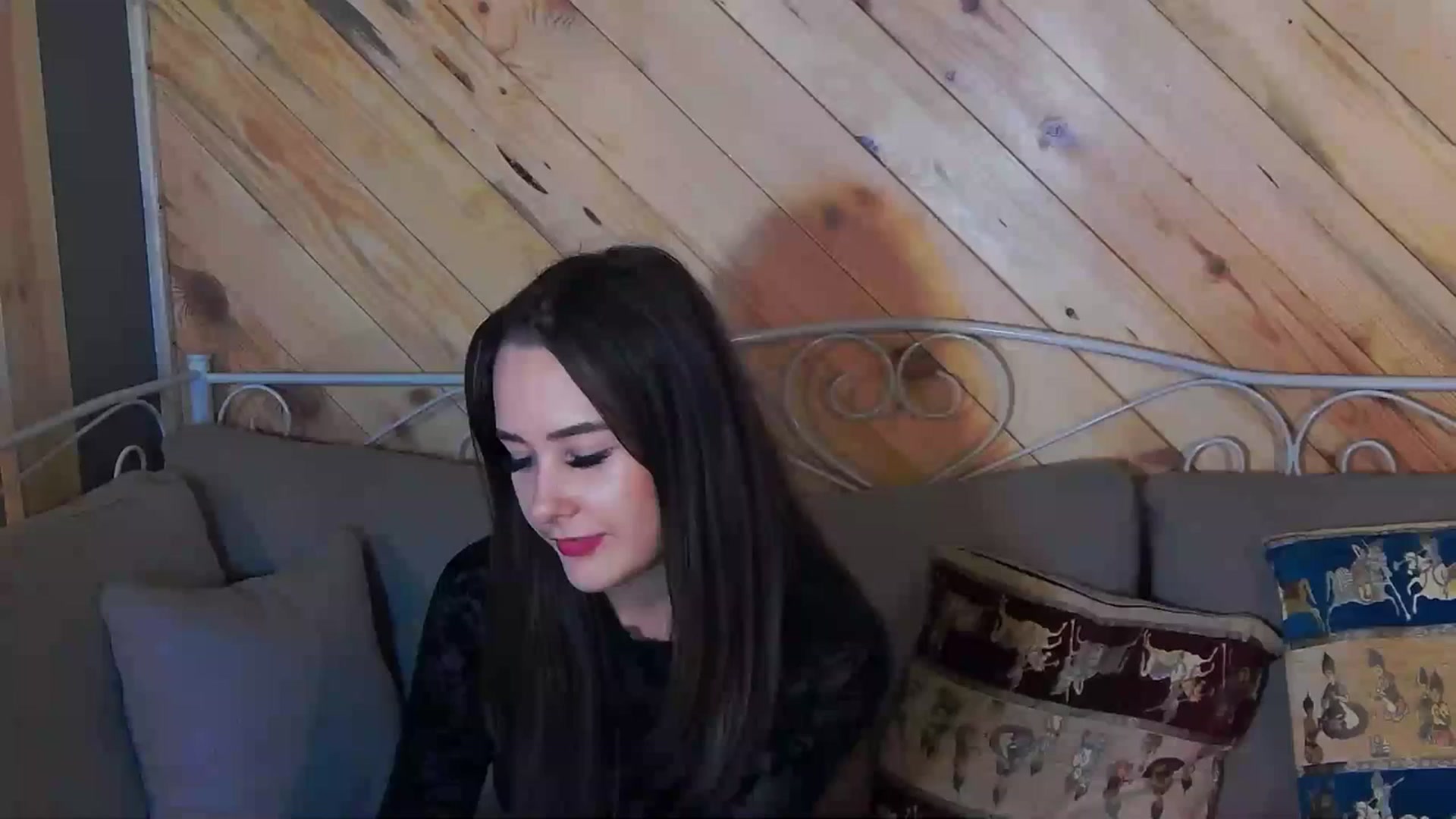 Gallery image thumbnail from Radiance's myfreecams stream on, 10/11/2023, 15:24 image 15 of 20