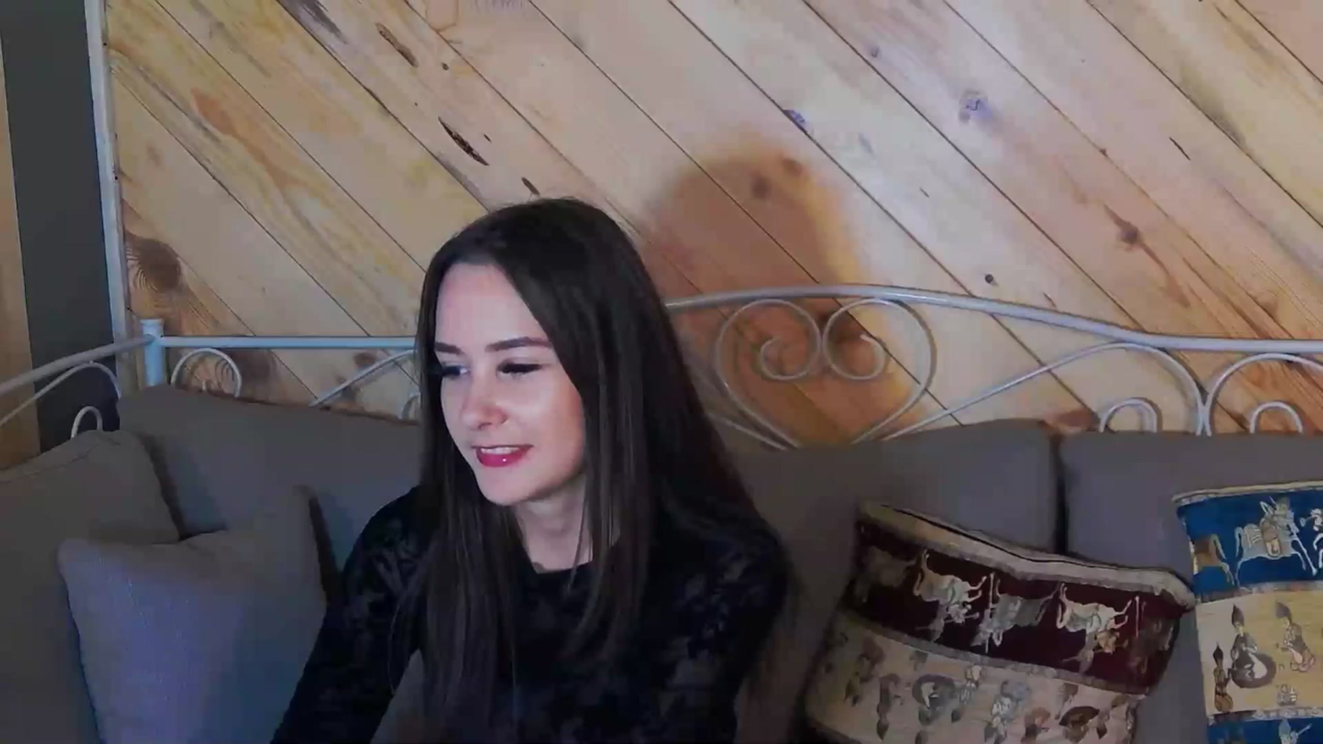 Gallery image thumbnail from Radiance's myfreecams stream on, 10/11/2023, 15:24 image 7 of 20