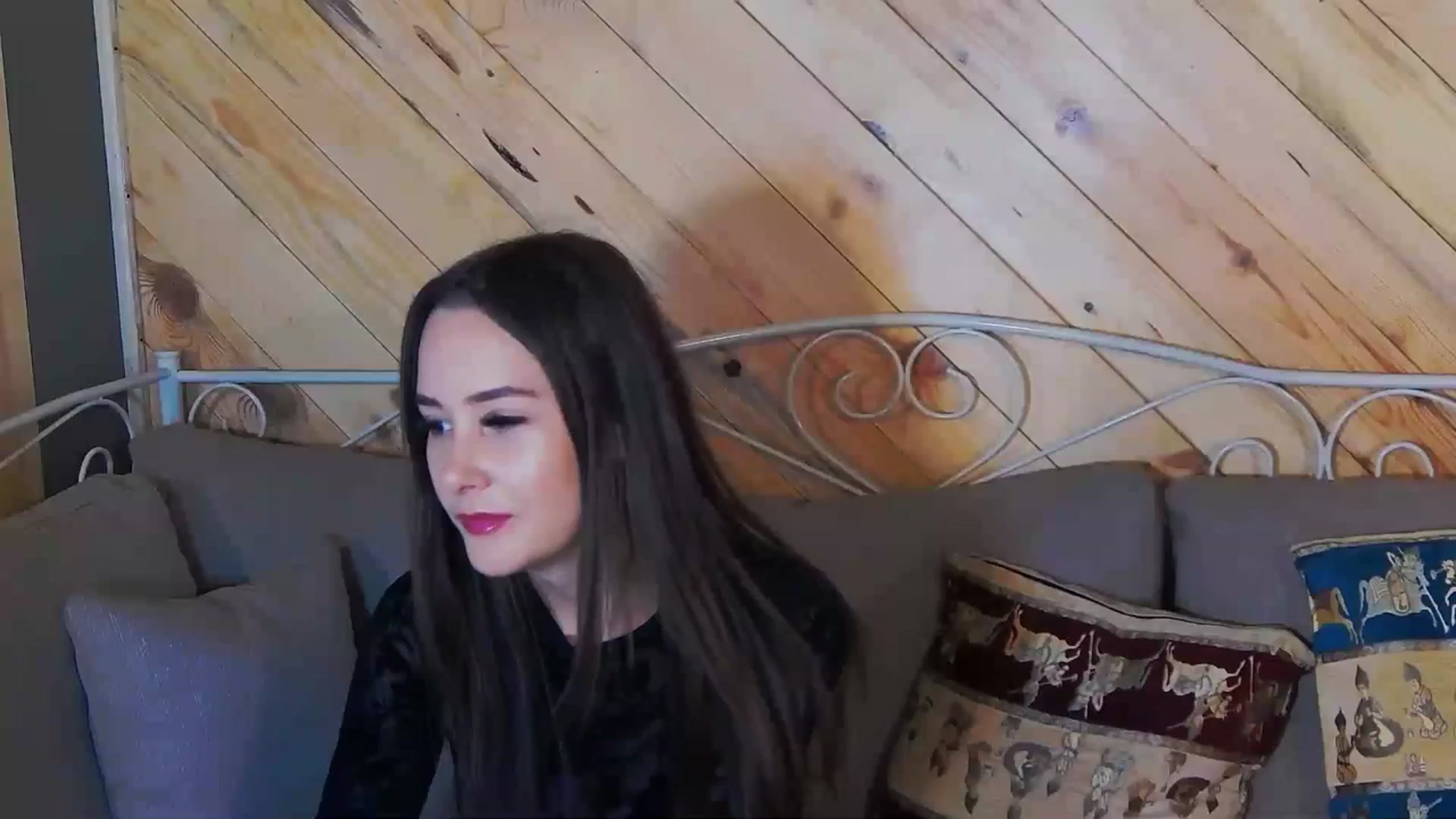 Gallery image thumbnail from Radiance's myfreecams stream on, 10/11/2023, 15:24 image 8 of 20