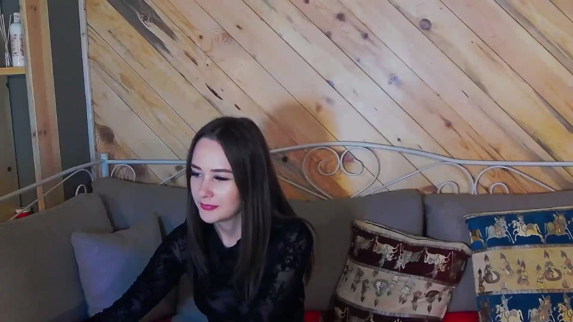 Gallery image thumbnail from Radiance's myfreecams stream on, 10/11/2023, 17:09 image 6 of 20
