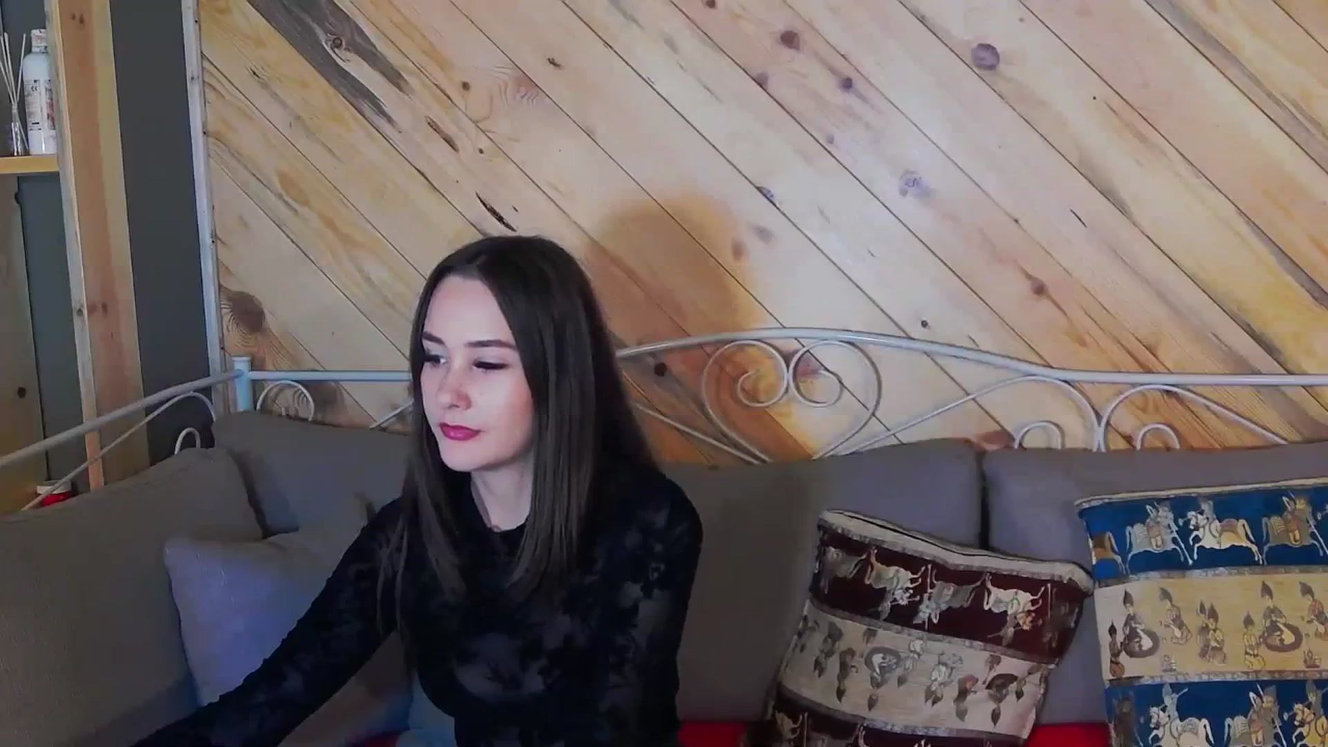 Gallery image thumbnail from Radiance's myfreecams stream on, 10/11/2023, 17:09 image 4 of 20