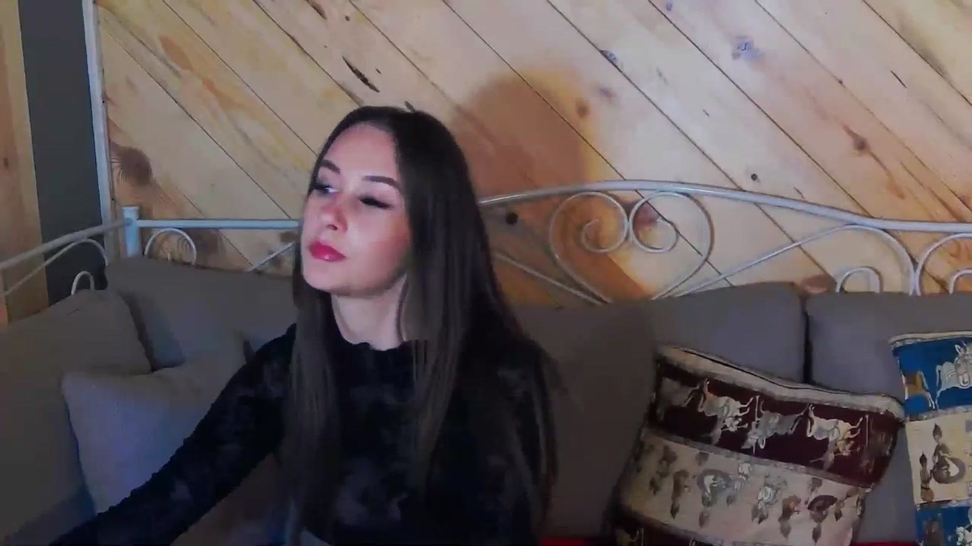 Gallery image thumbnail from Radiance's myfreecams stream on, 10/11/2023, 19:42 image 3 of 20