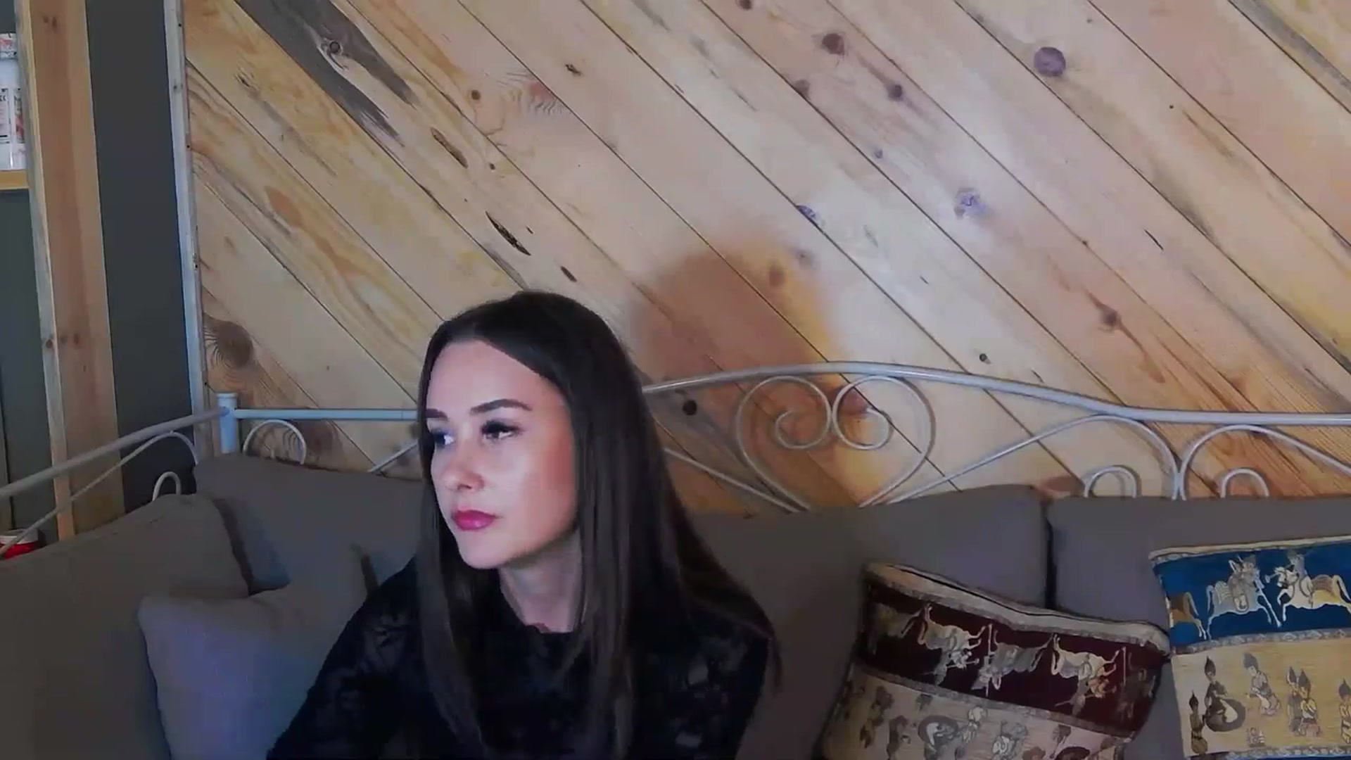Gallery image thumbnail from Radiance's myfreecams stream on, 10/11/2023, 19:42 image 19 of 20