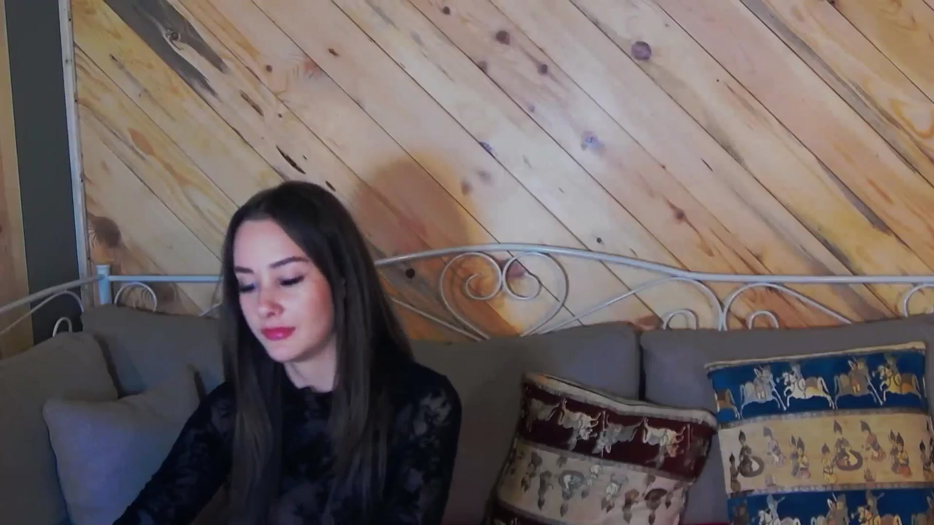 Gallery image thumbnail from Radiance's myfreecams stream on, 10/11/2023, 19:42 image 5 of 20