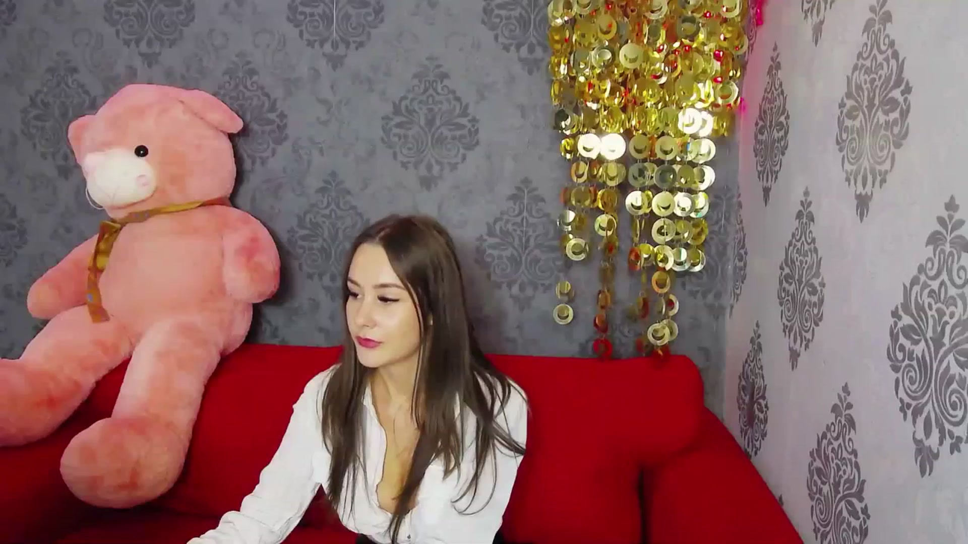 Gallery image thumbnail from Radiance's myfreecams stream on, 10/15/2023, 13:20 image 8 of 20