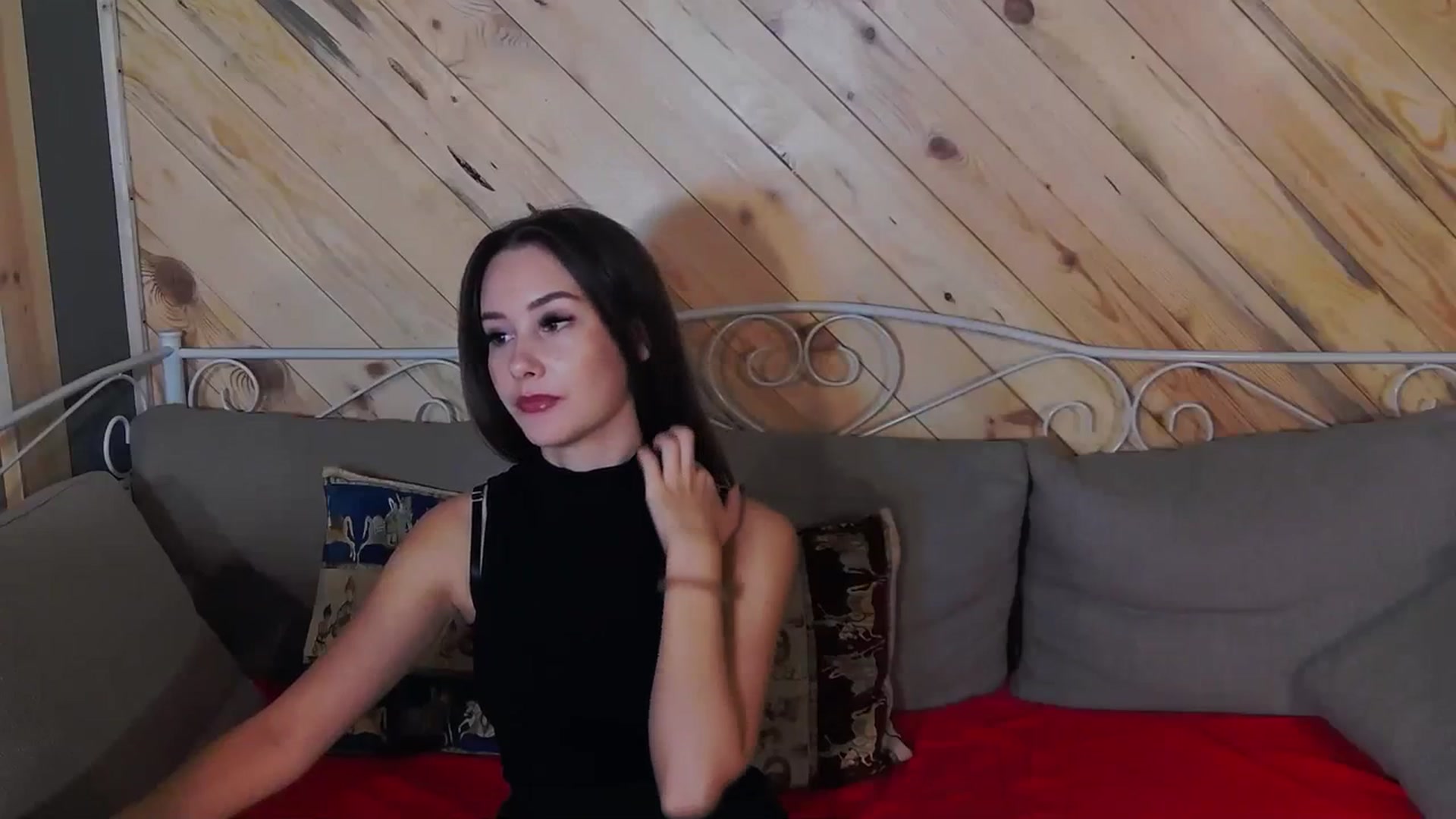 Gallery image thumbnail from Radiance's myfreecams stream on, 10/17/2023, 15:44 image 10 of 20