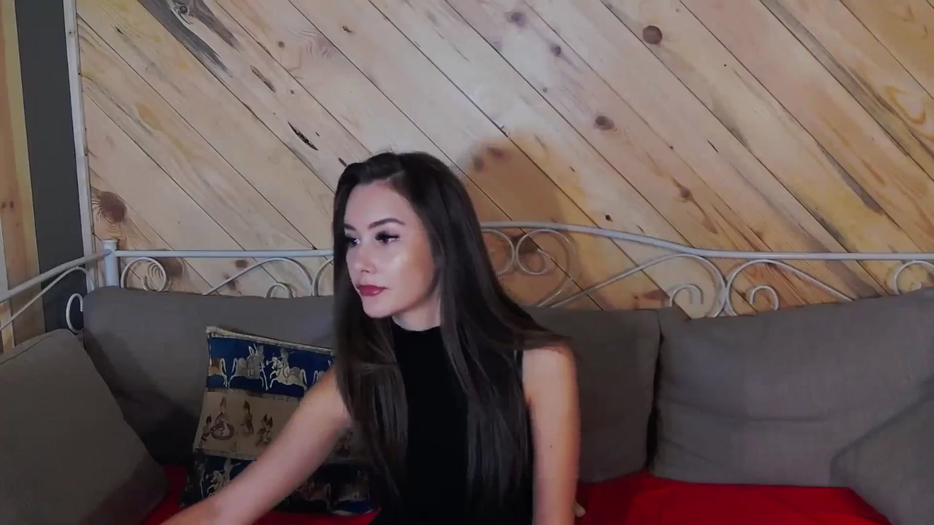 Gallery image thumbnail from Radiance's myfreecams stream on, 10/17/2023, 15:44 image 7 of 20