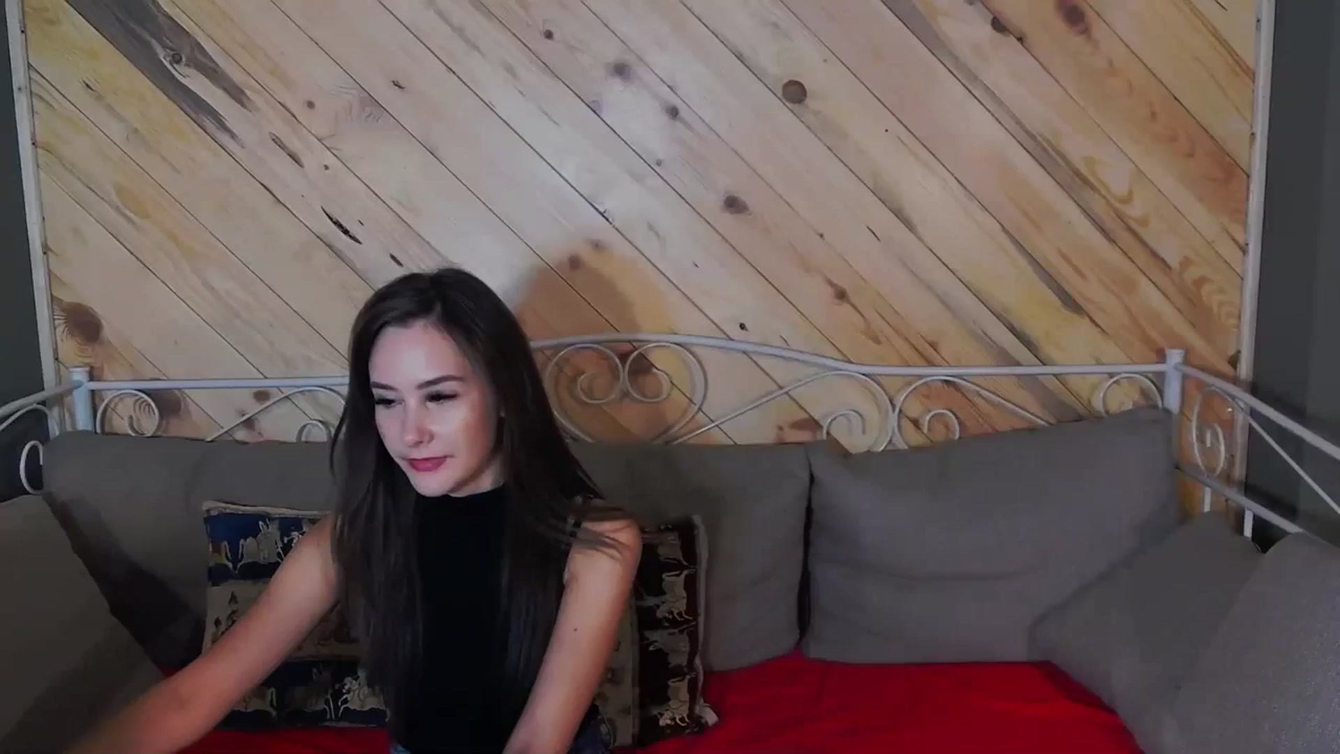 Gallery image thumbnail from Radiance's myfreecams stream on, 10/17/2023, 19:55 image 1 of 20