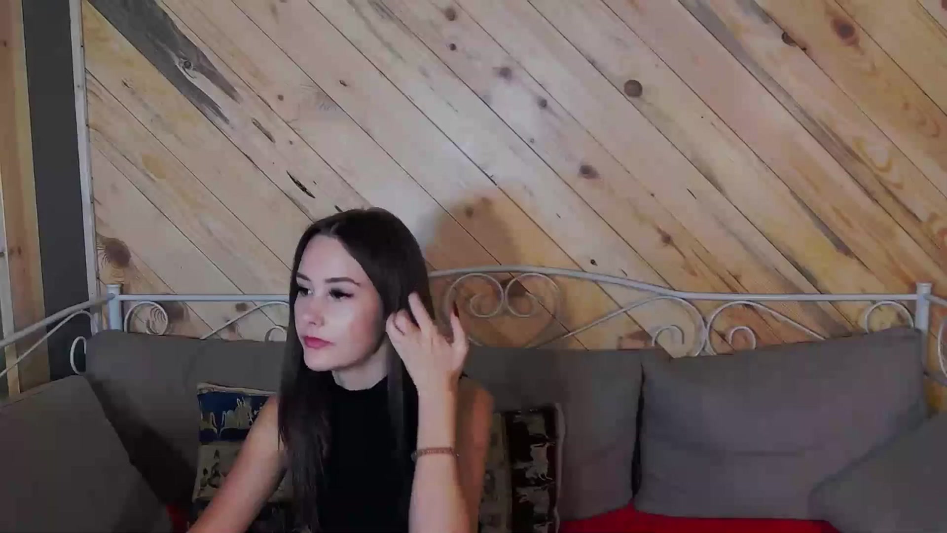 Gallery image thumbnail from Radiance's myfreecams stream on, 10/17/2023, 19:55 image 10 of 20