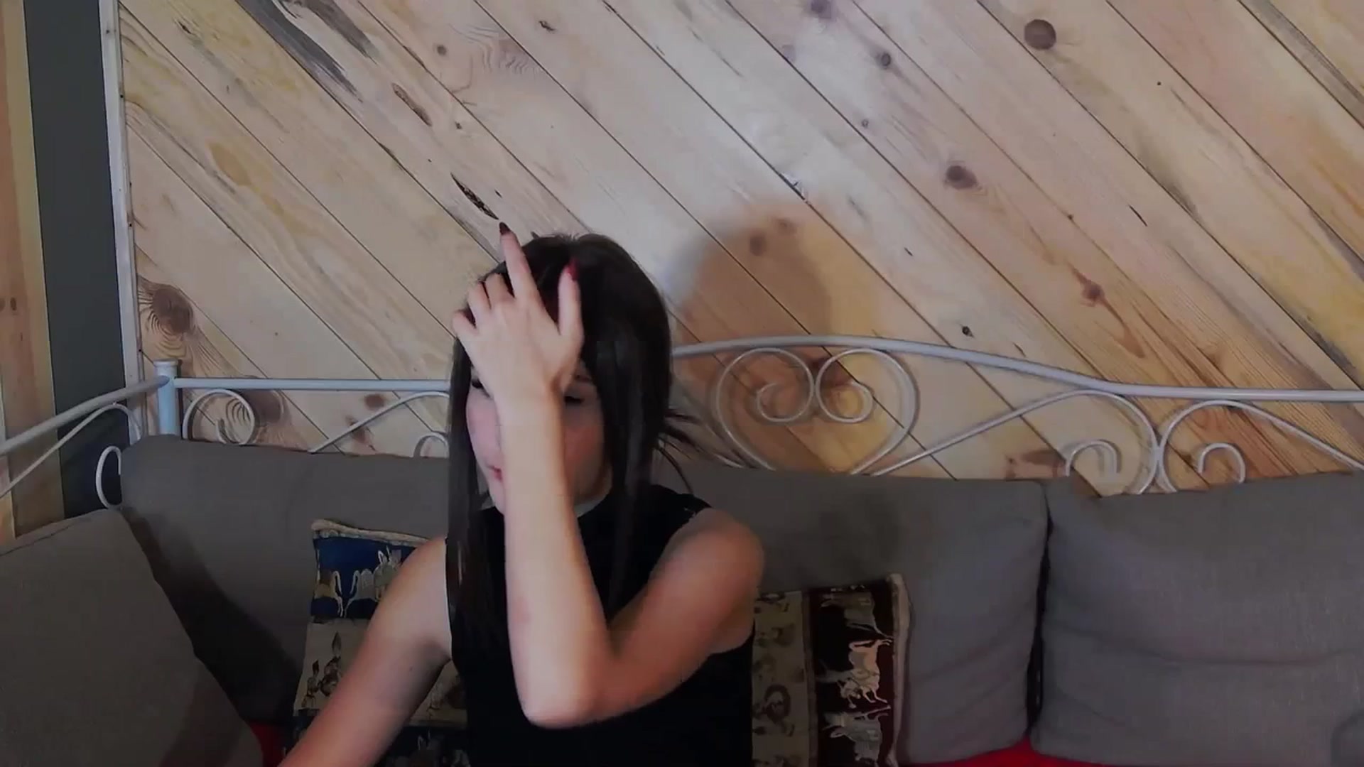Gallery image thumbnail from Radiance's myfreecams stream on, 10/17/2023, 21:20 image 17 of 20