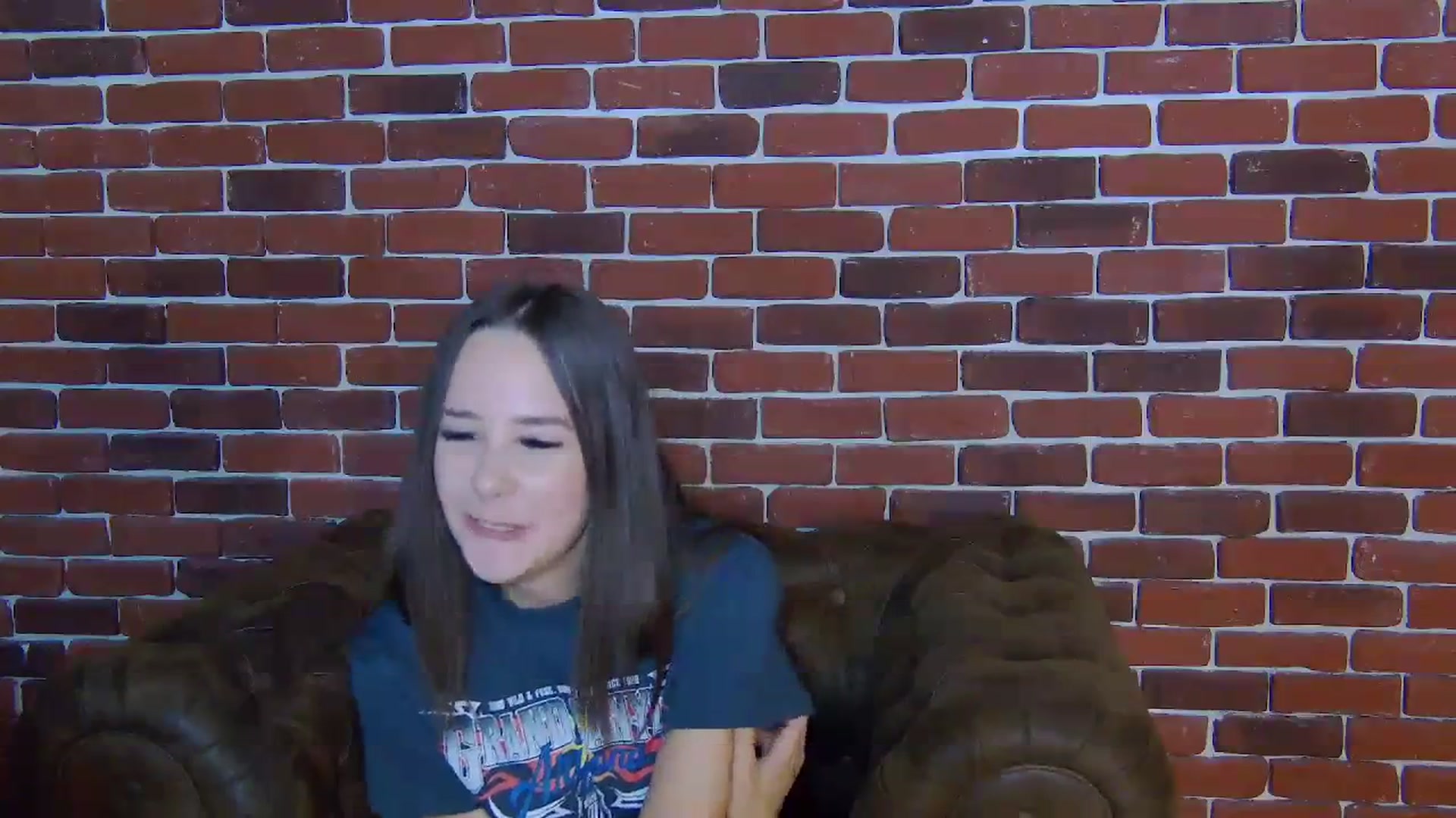Gallery image thumbnail from Radiance's myfreecams stream on, 10/21/2023, 18:34 image 15 of 20