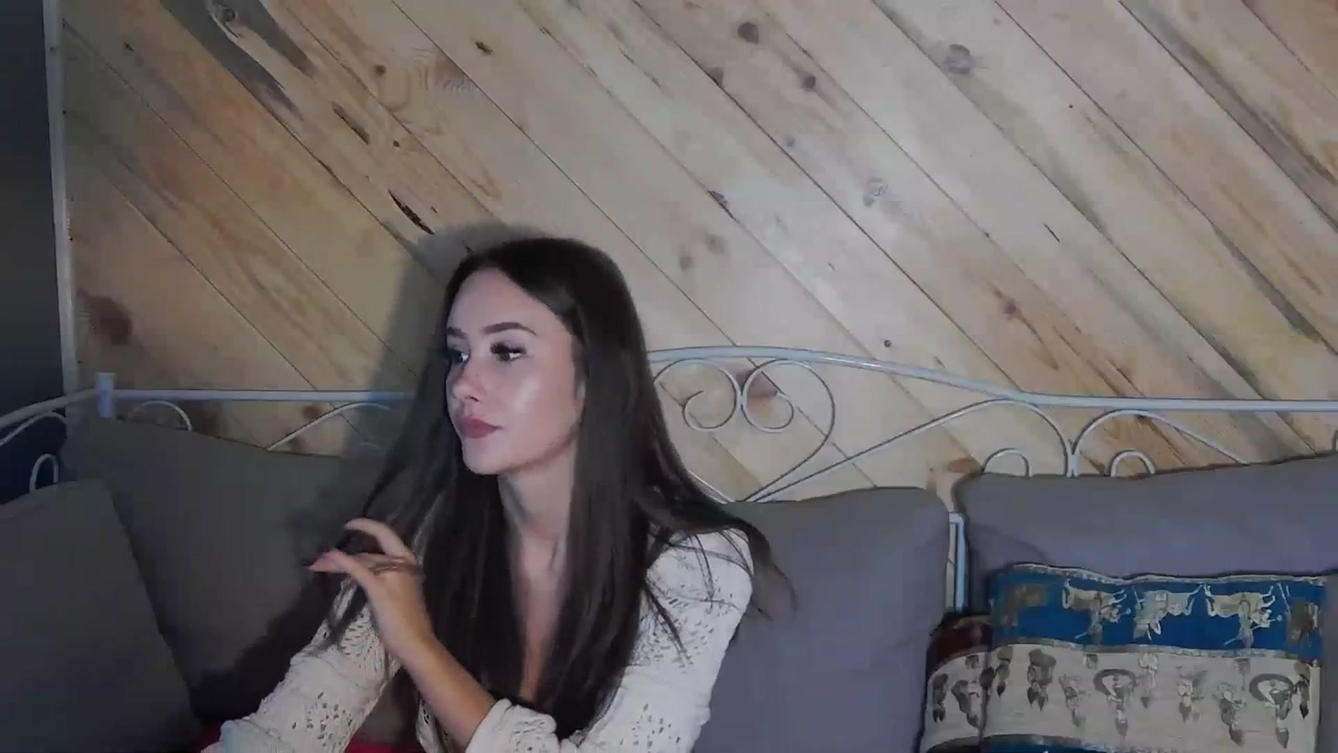 Gallery image thumbnail from Radiance's myfreecams stream on, 10/23/2023, 13:36 image 5 of 20