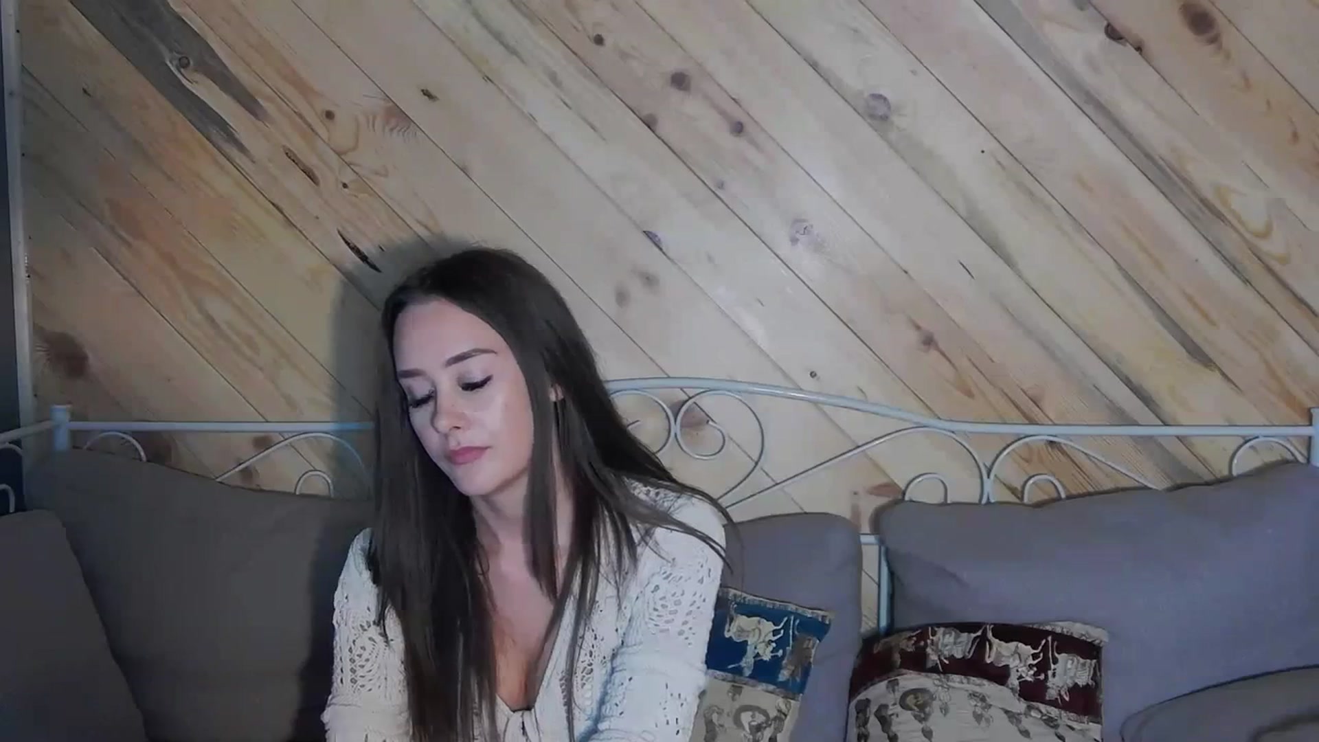 Gallery image thumbnail from Radiance's myfreecams stream on, 10/23/2023, 19:20 image 12 of 20