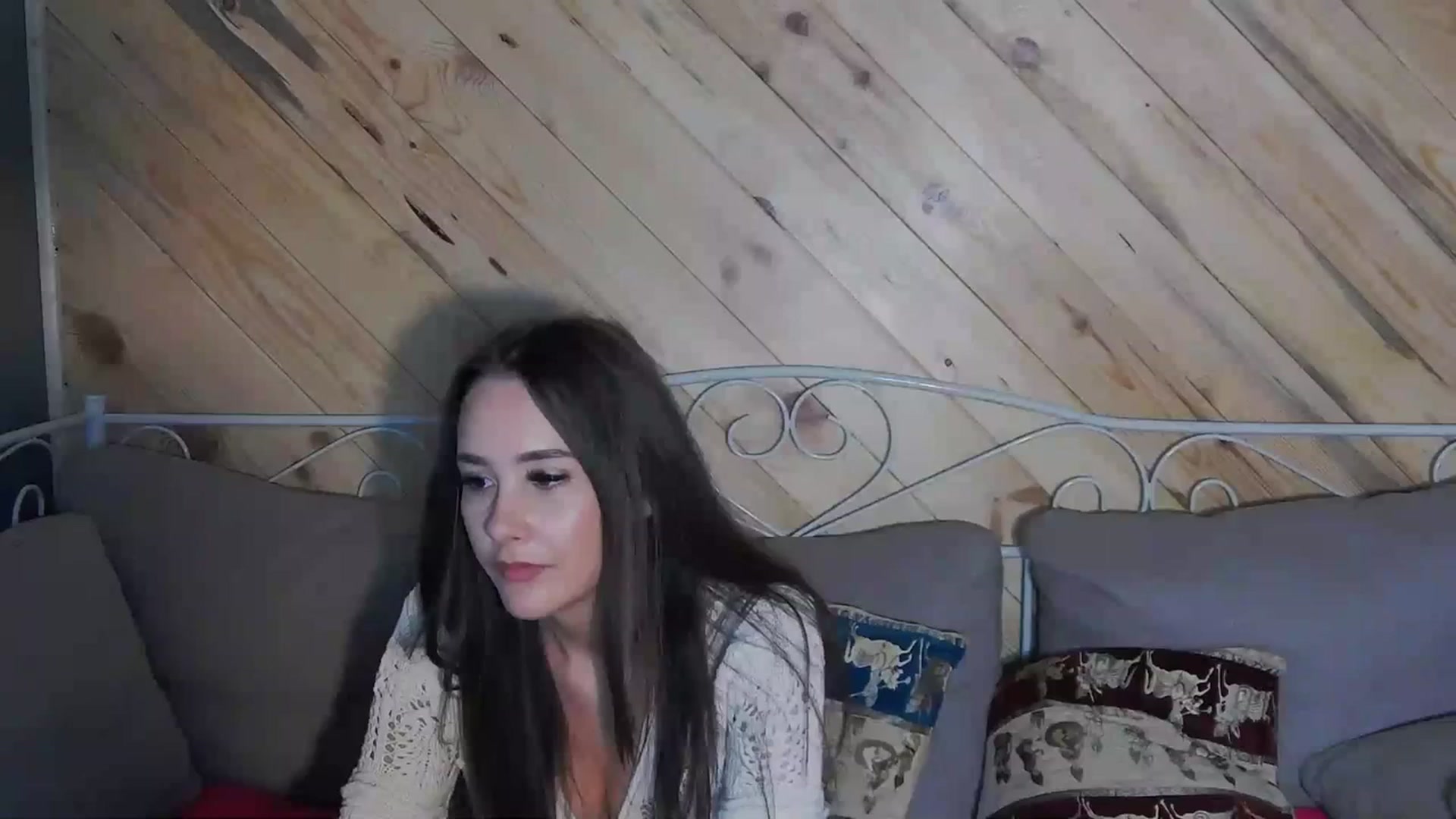 Gallery image thumbnail from Radiance's myfreecams stream on, 10/23/2023, 19:20 image 19 of 20